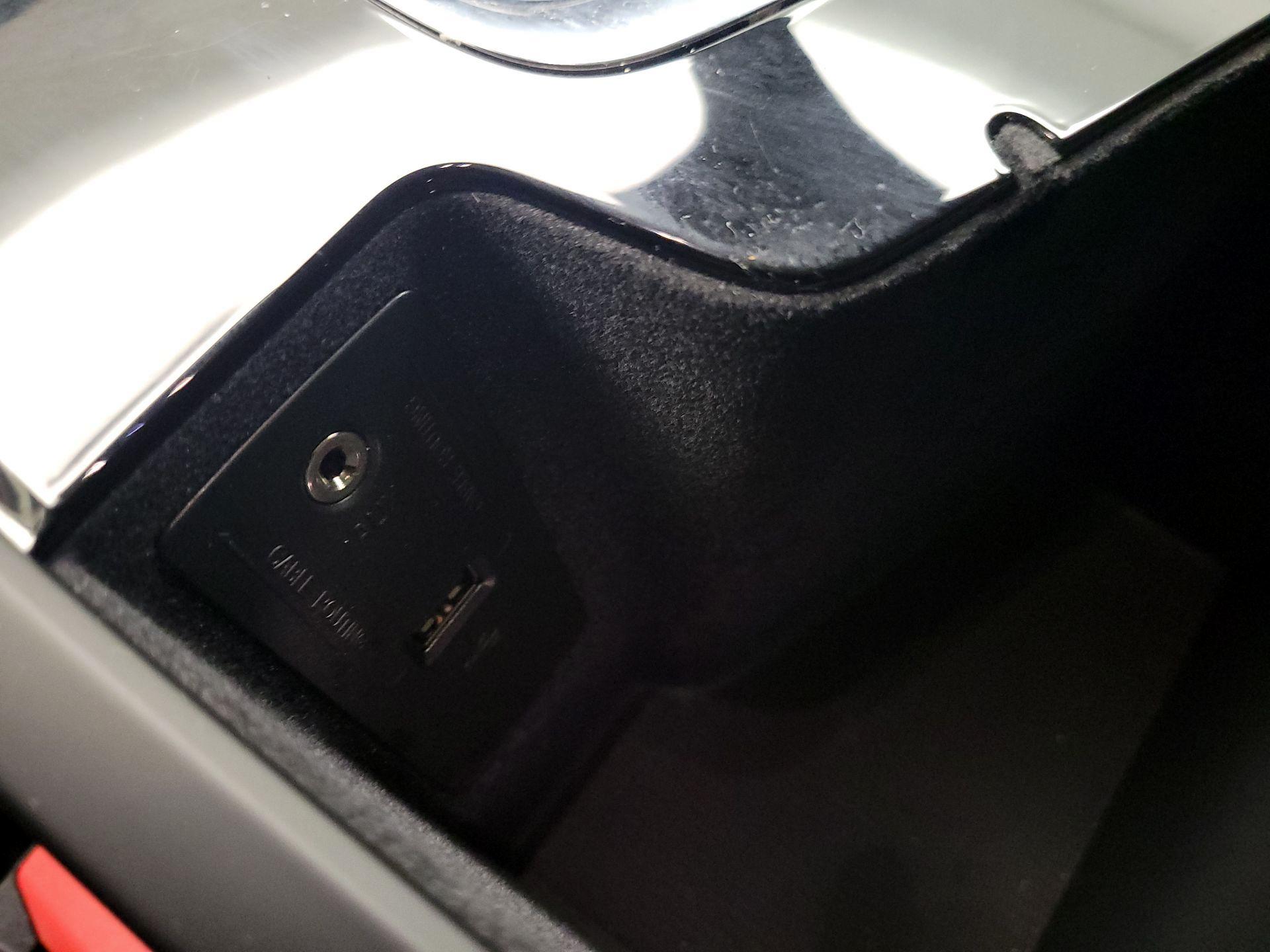 Thumbnail: 2016 Volvo XC90 - 18