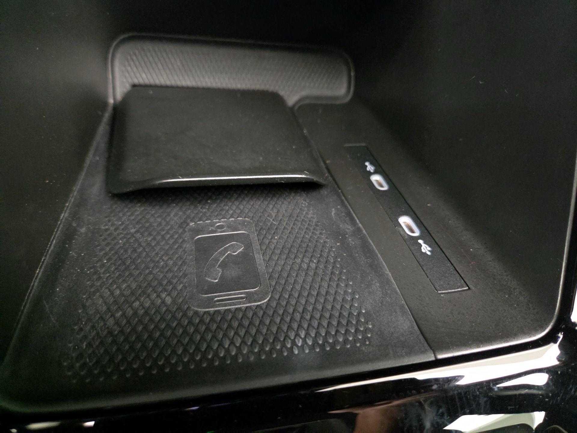 Thumbnail: 2023 Volkswagen ID.4 - 19