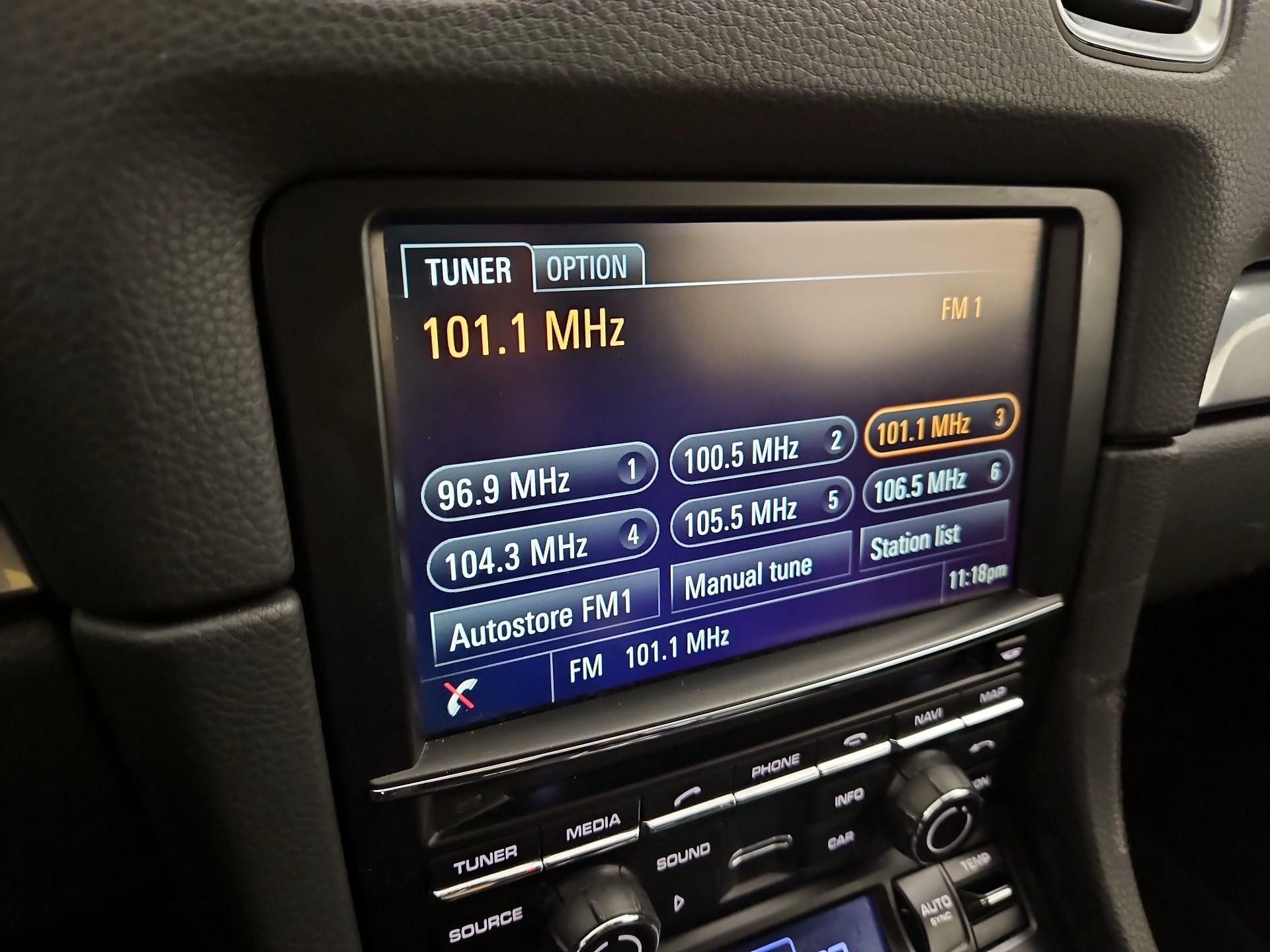 Thumbnail: 2016 Porsche Cayman - 15