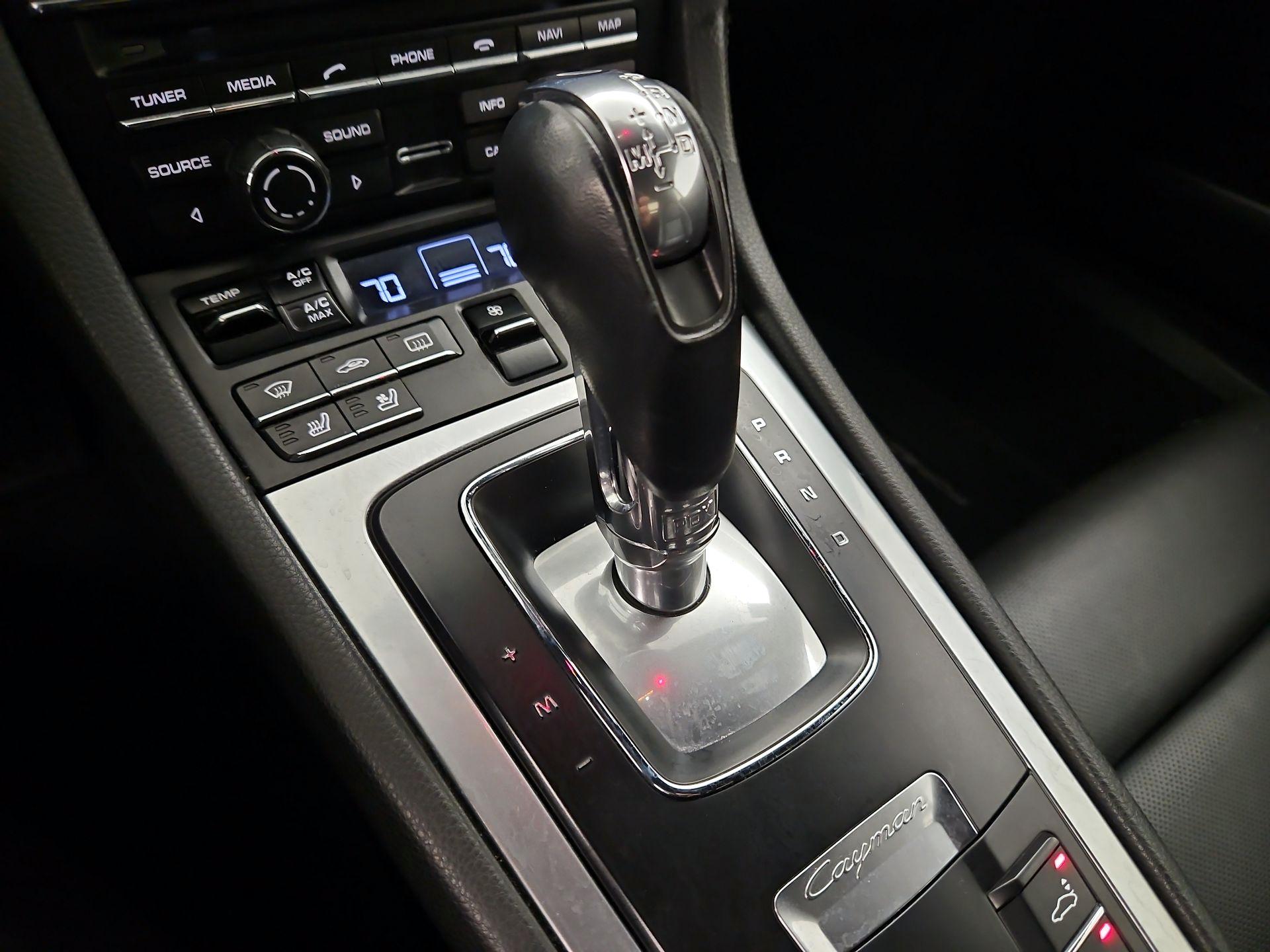 Thumbnail: 2016 Porsche Cayman - 17