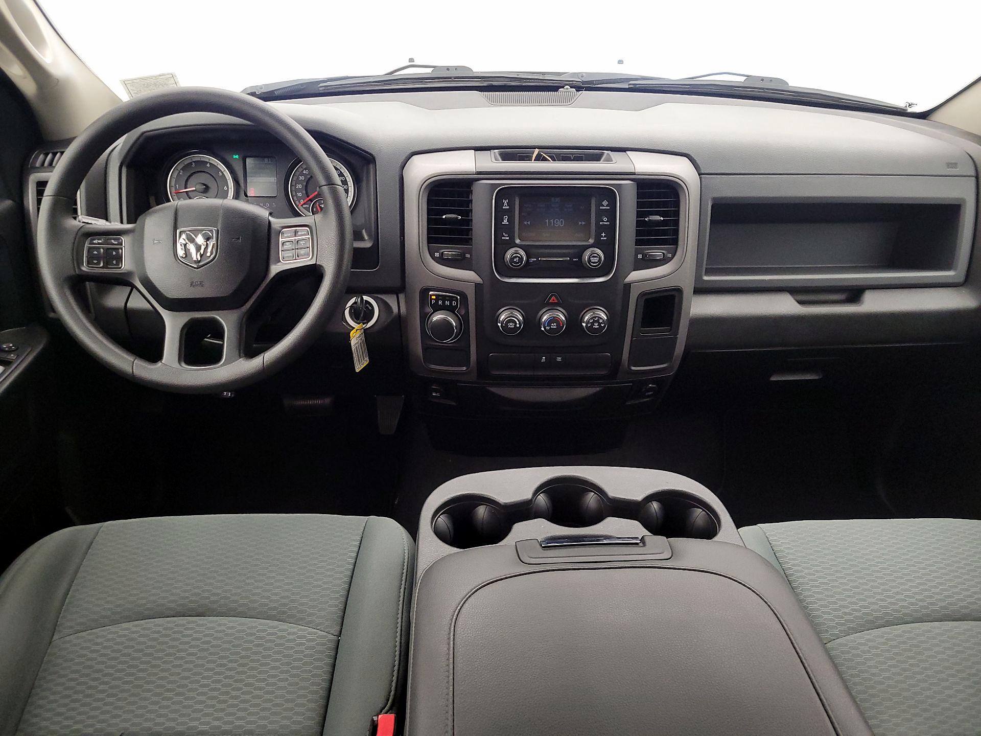 Thumbnail: 2019 RAM 1500 Classic - 9