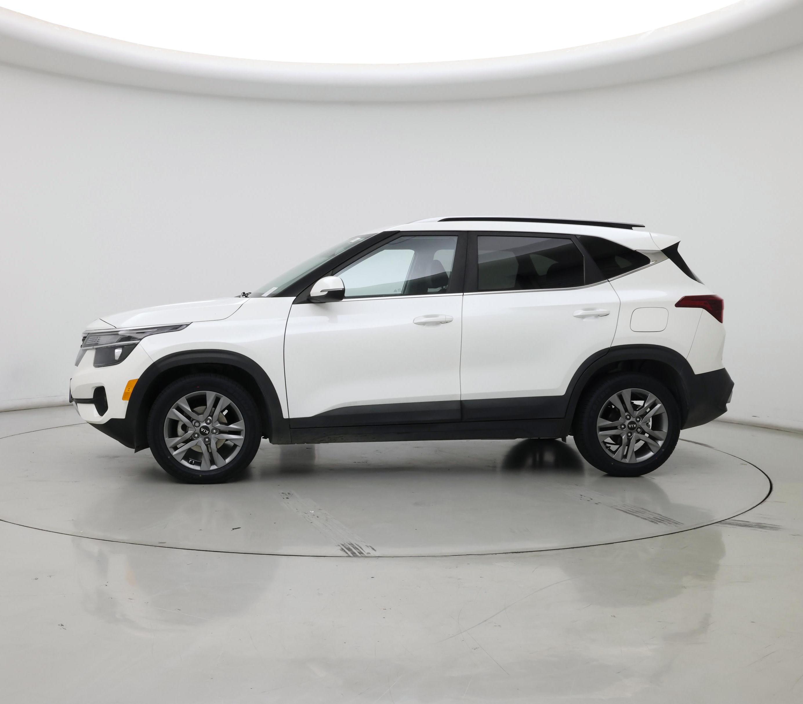 Thumbnail: 2021 Kia Seltos - 3