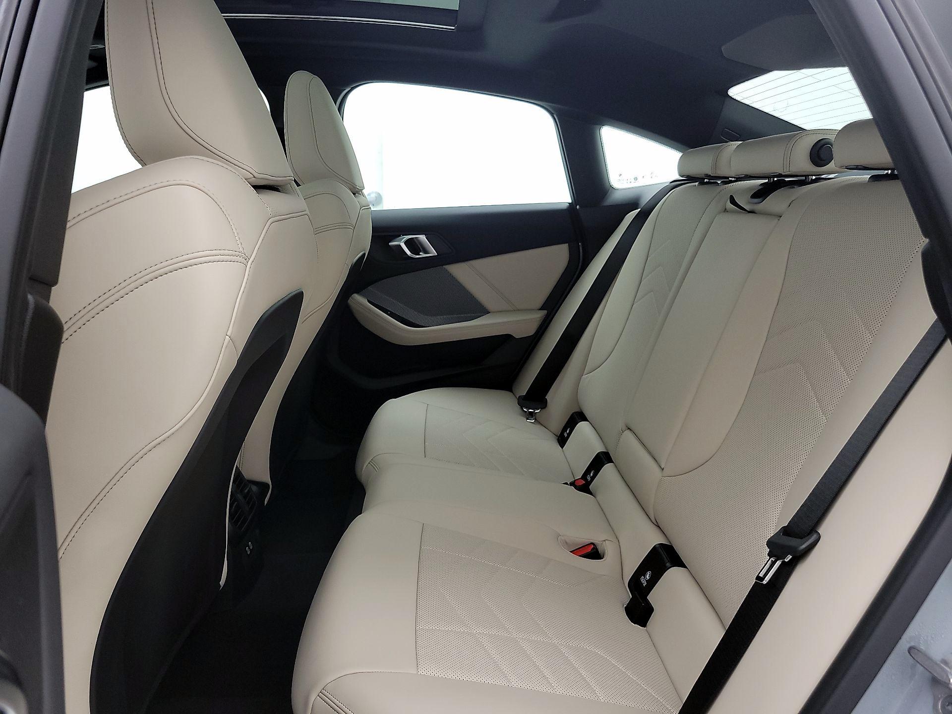 Thumbnail: 2026 BMW 2 Series - 19