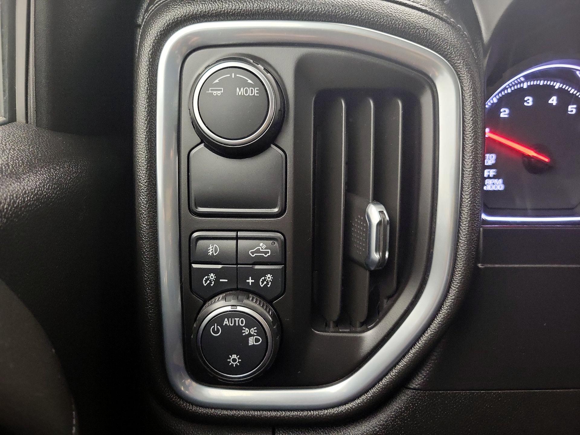 Thumbnail: 2021 Chevrolet Silverado 1500 - 13