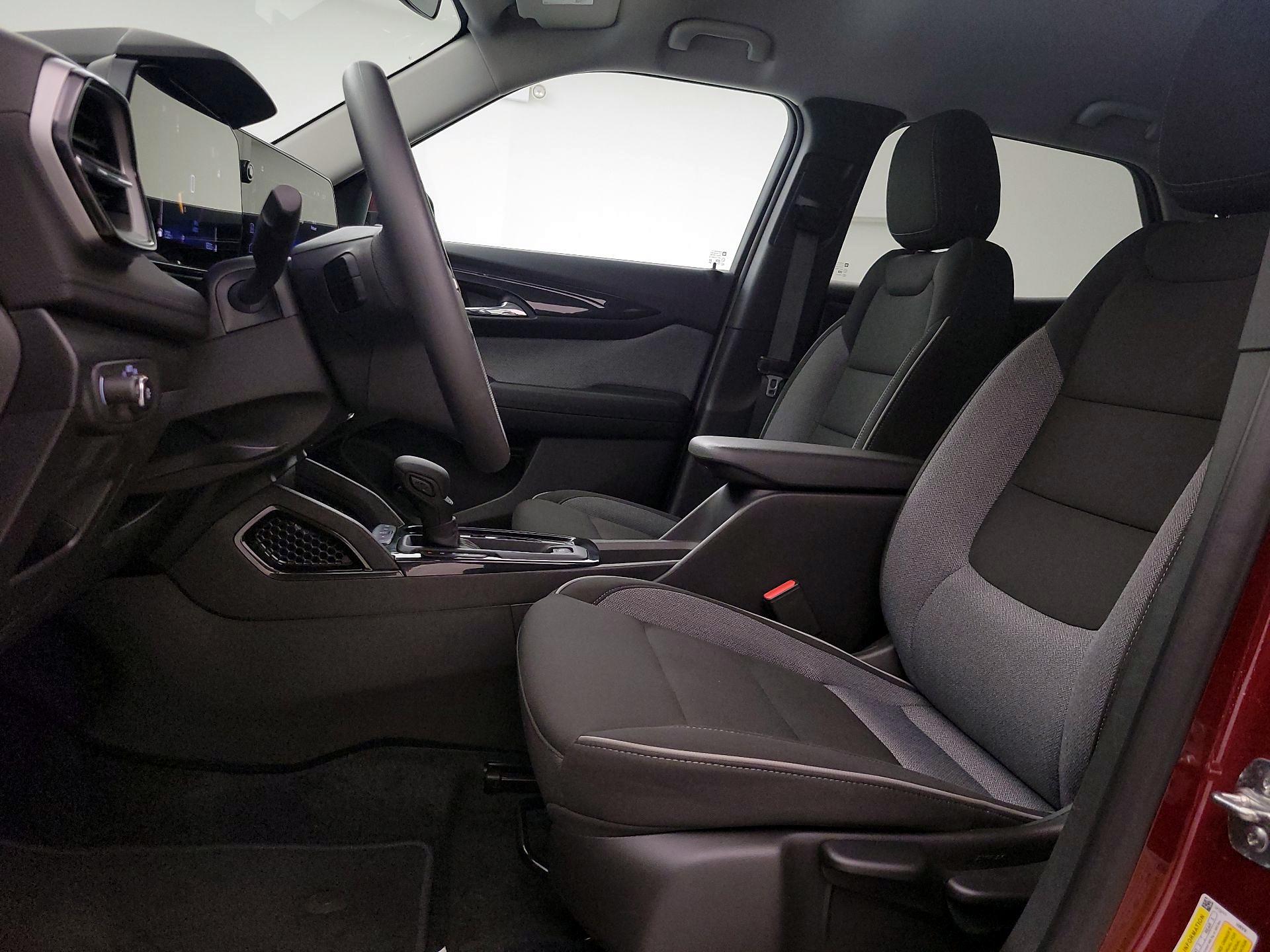 Thumbnail: 2025 Chevrolet TrailBlazer - 11