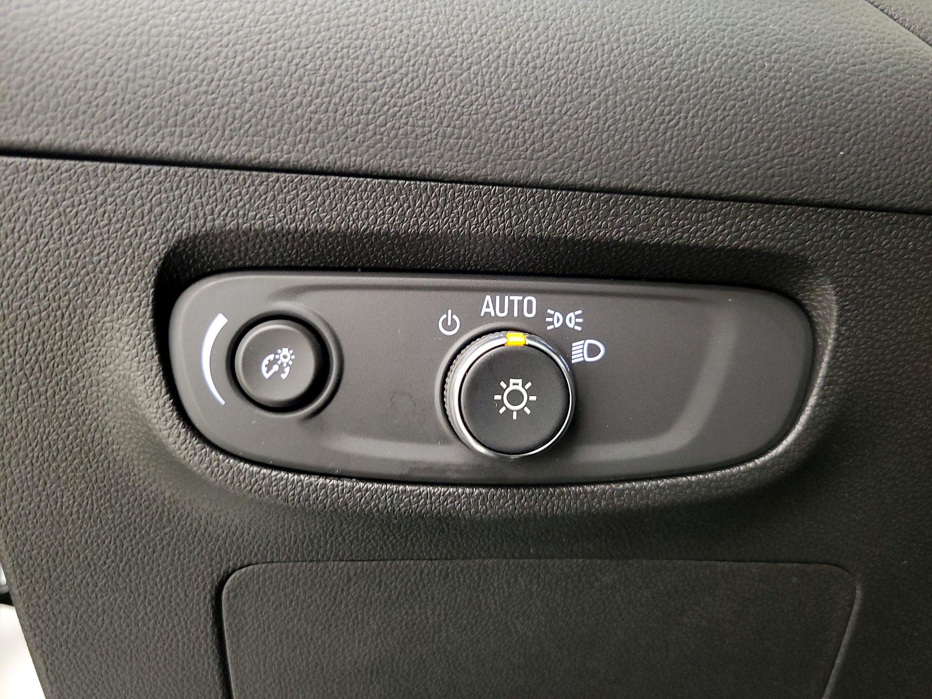 Thumbnail: 2025 Buick Encore GX - 13