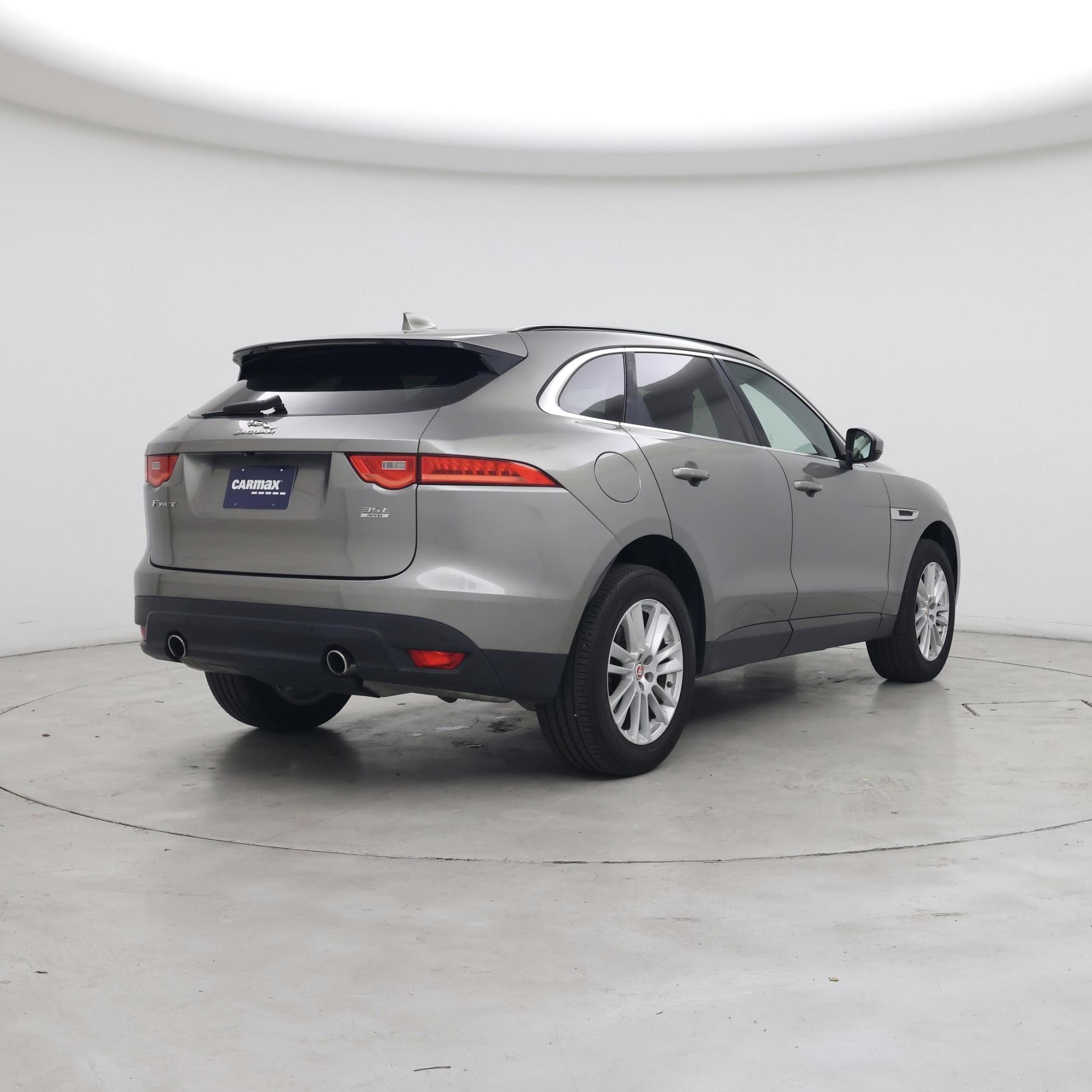 Thumbnail: 2018 Jaguar F-Pace - 8