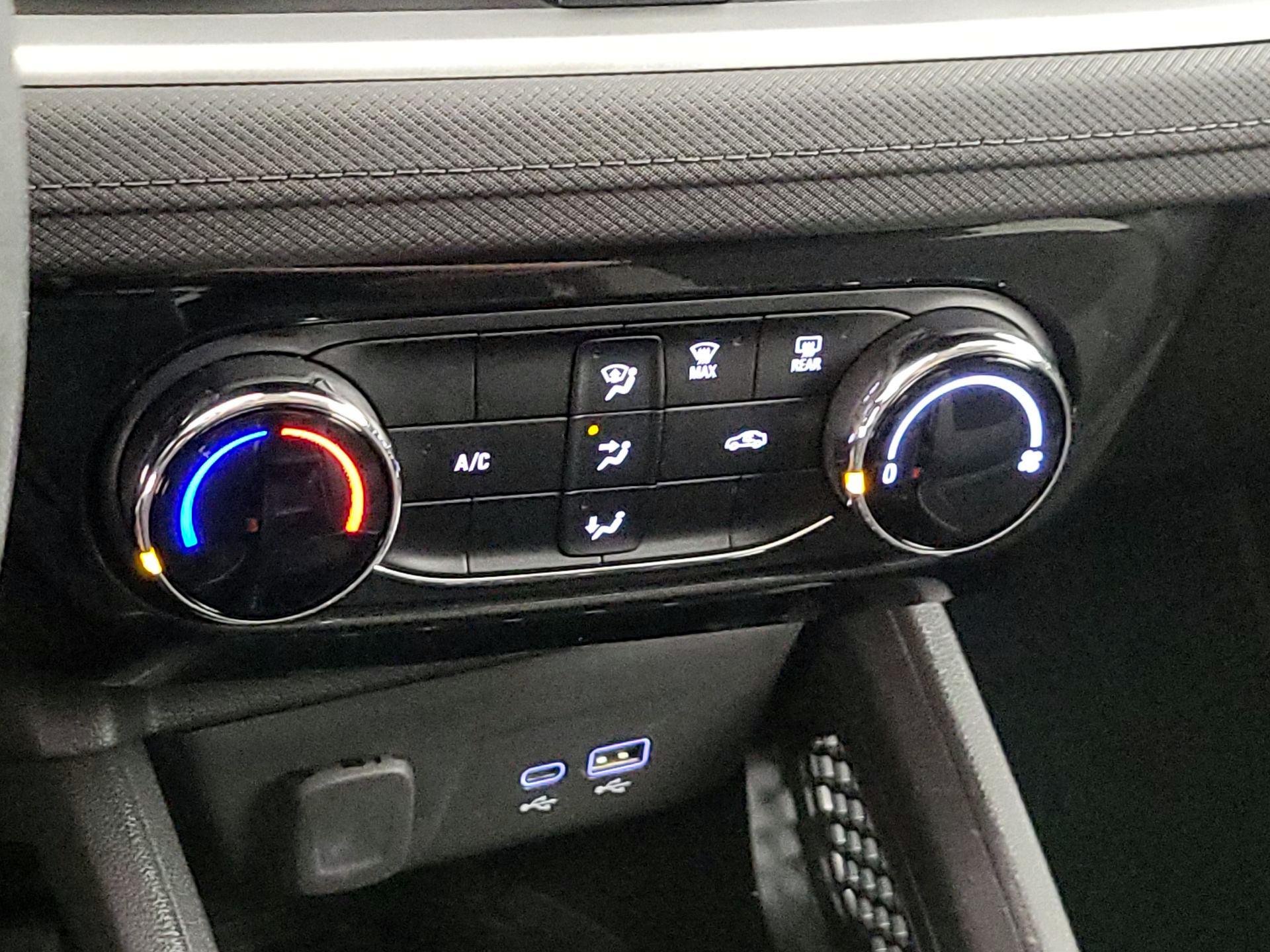 Thumbnail: 2025 Chevrolet TrailBlazer - 16