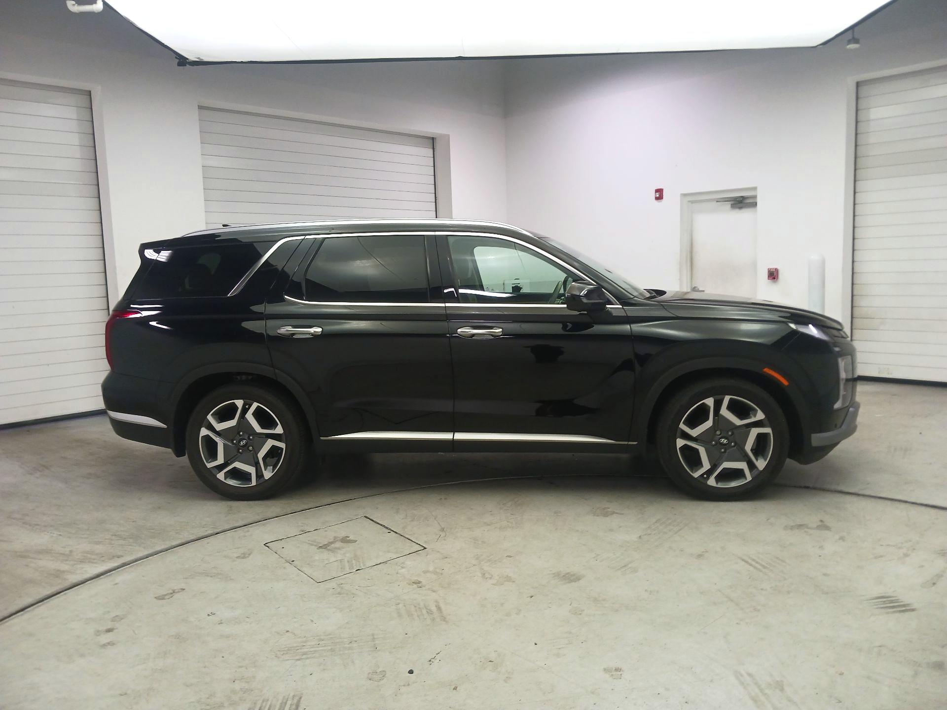 Thumbnail: 2023 Hyundai Palisade - 4