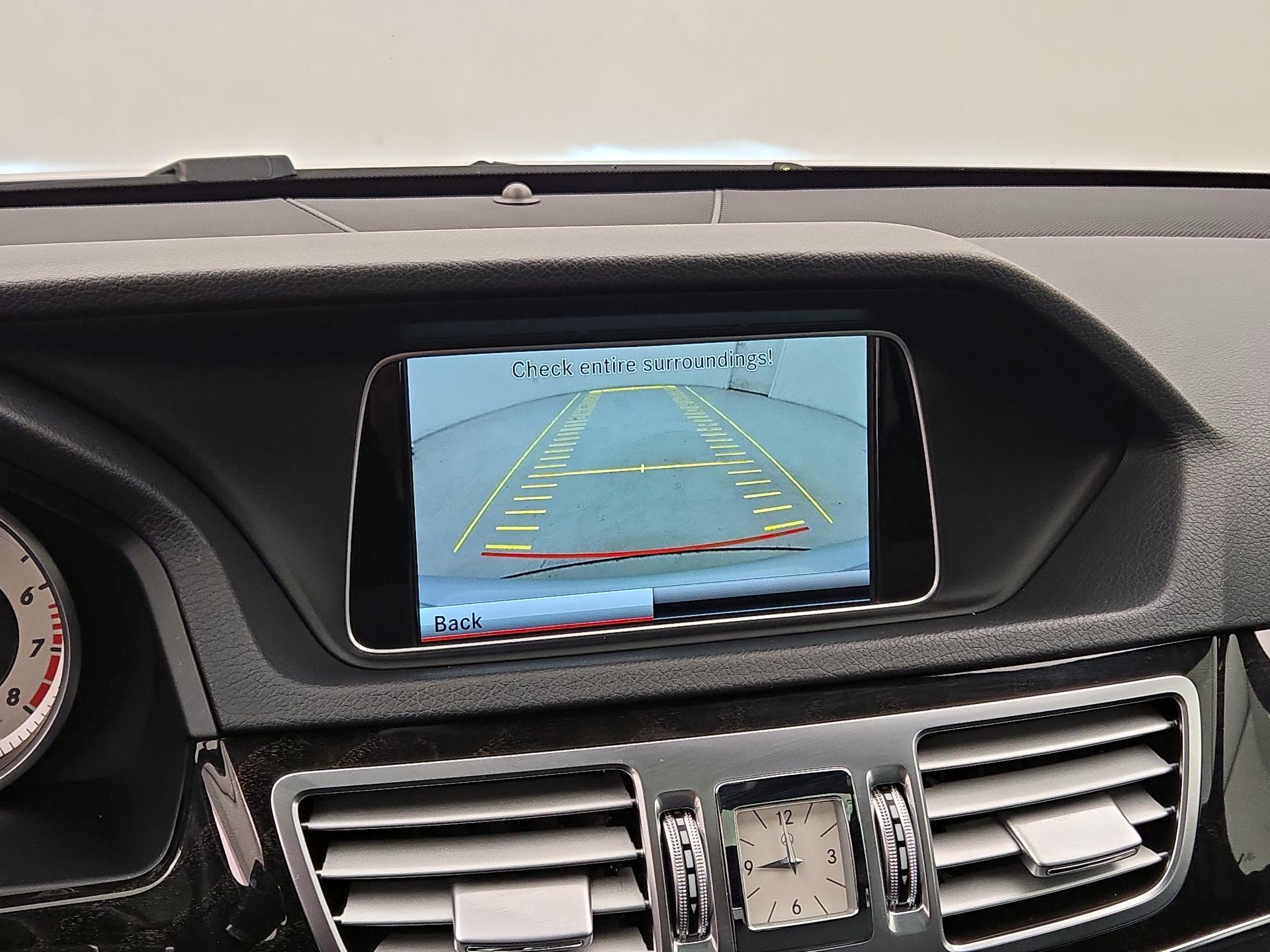 Thumbnail: 2015 Mercedes-Benz E-Class - 15