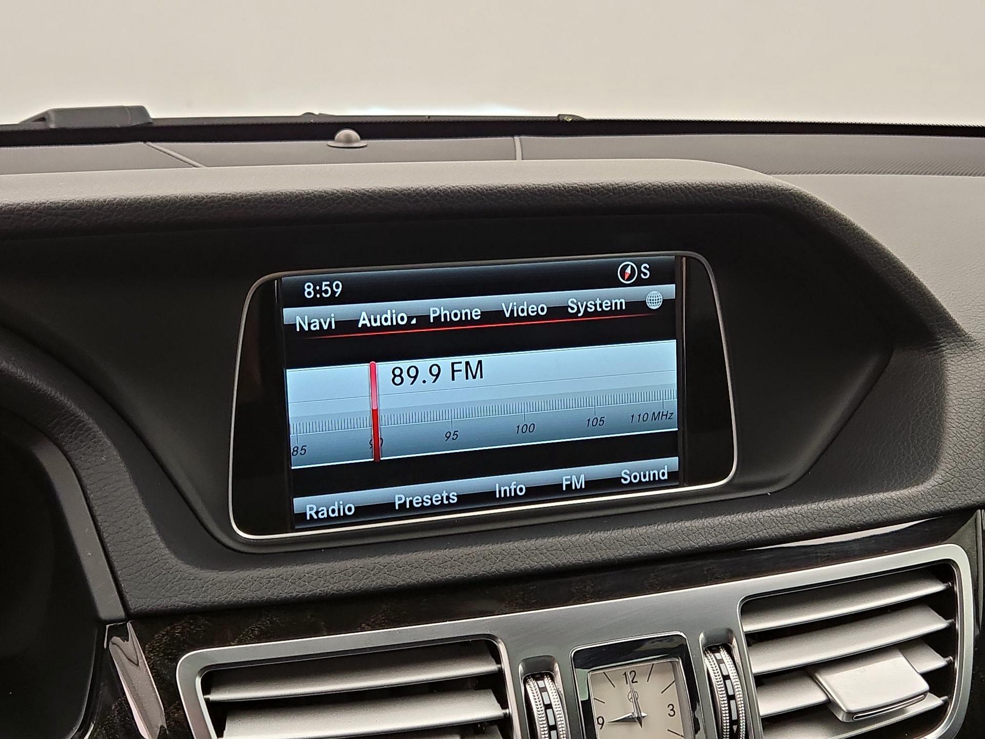 Thumbnail: 2015 Mercedes-Benz E-Class - 16