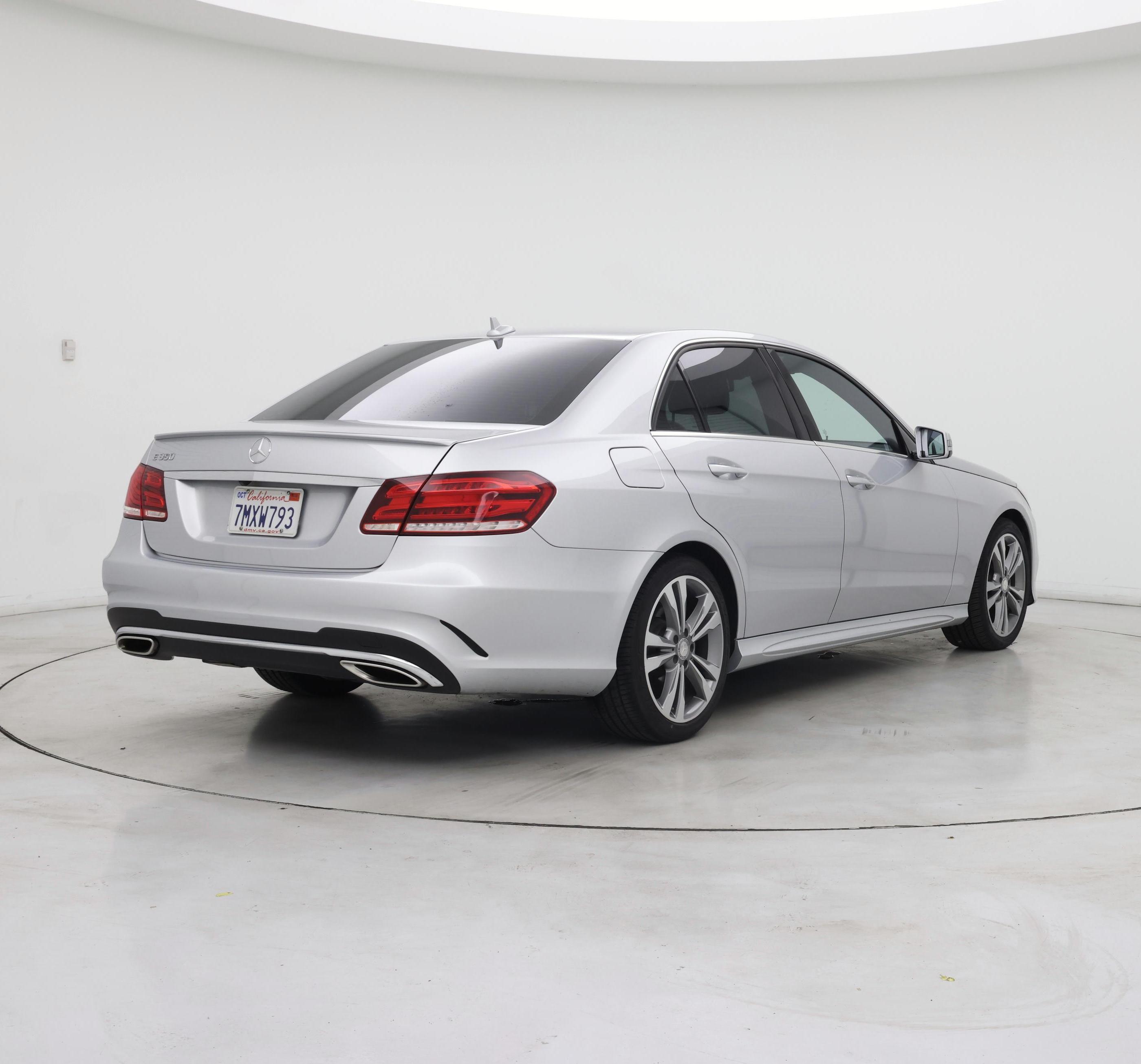 Thumbnail: 2015 Mercedes-Benz E-Class - 8