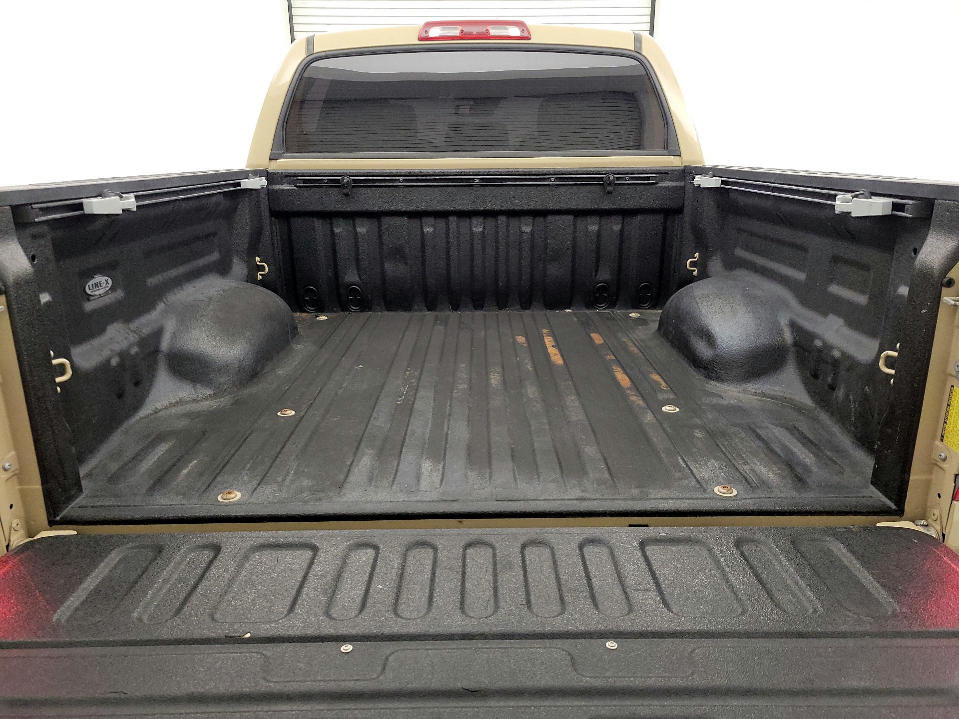 Thumbnail: 2019 Toyota Tundra - 20