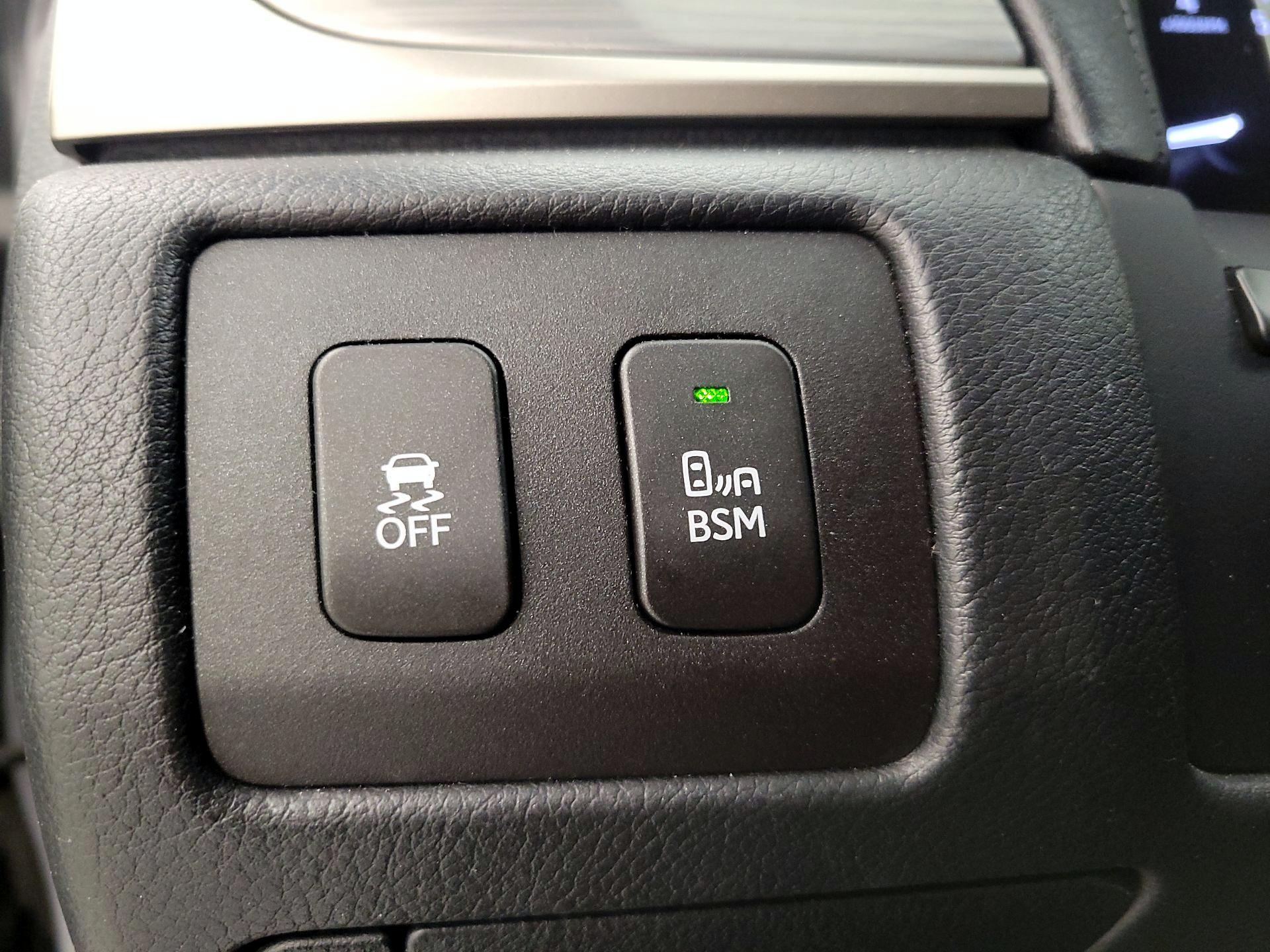 Thumbnail: 2015 Lexus GS - 13