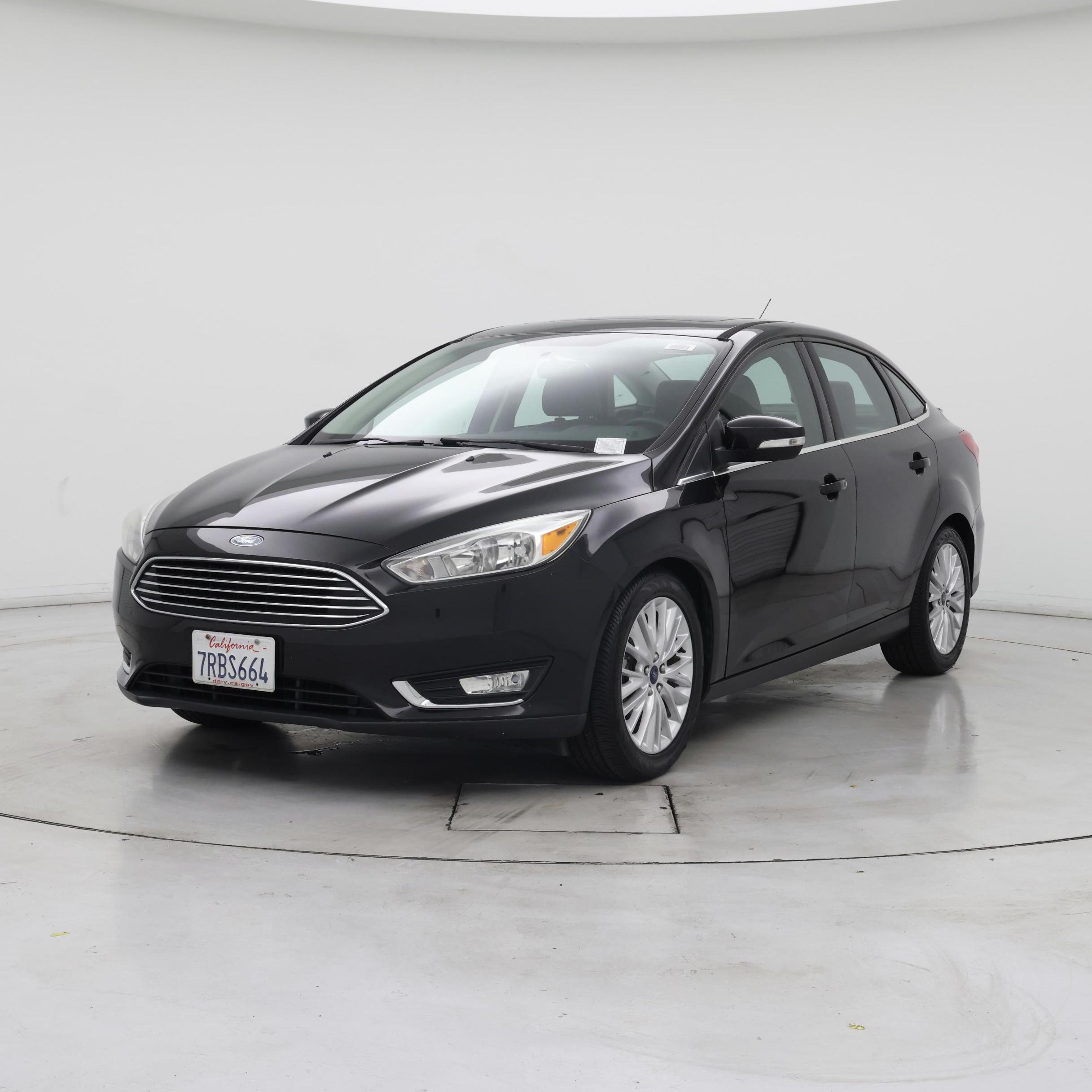 Thumbnail: 2015 Ford Focus - 4