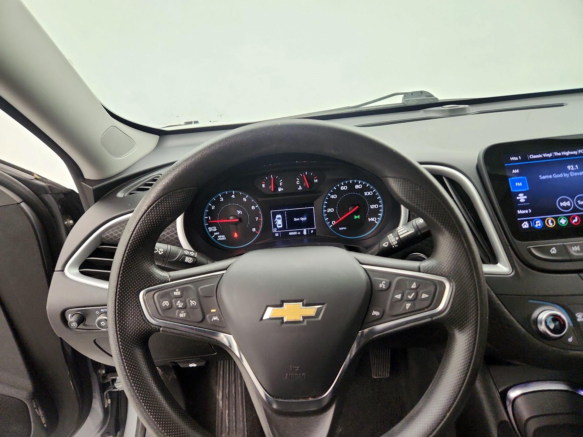 Thumbnail: 2023 Chevrolet Malibu - 10