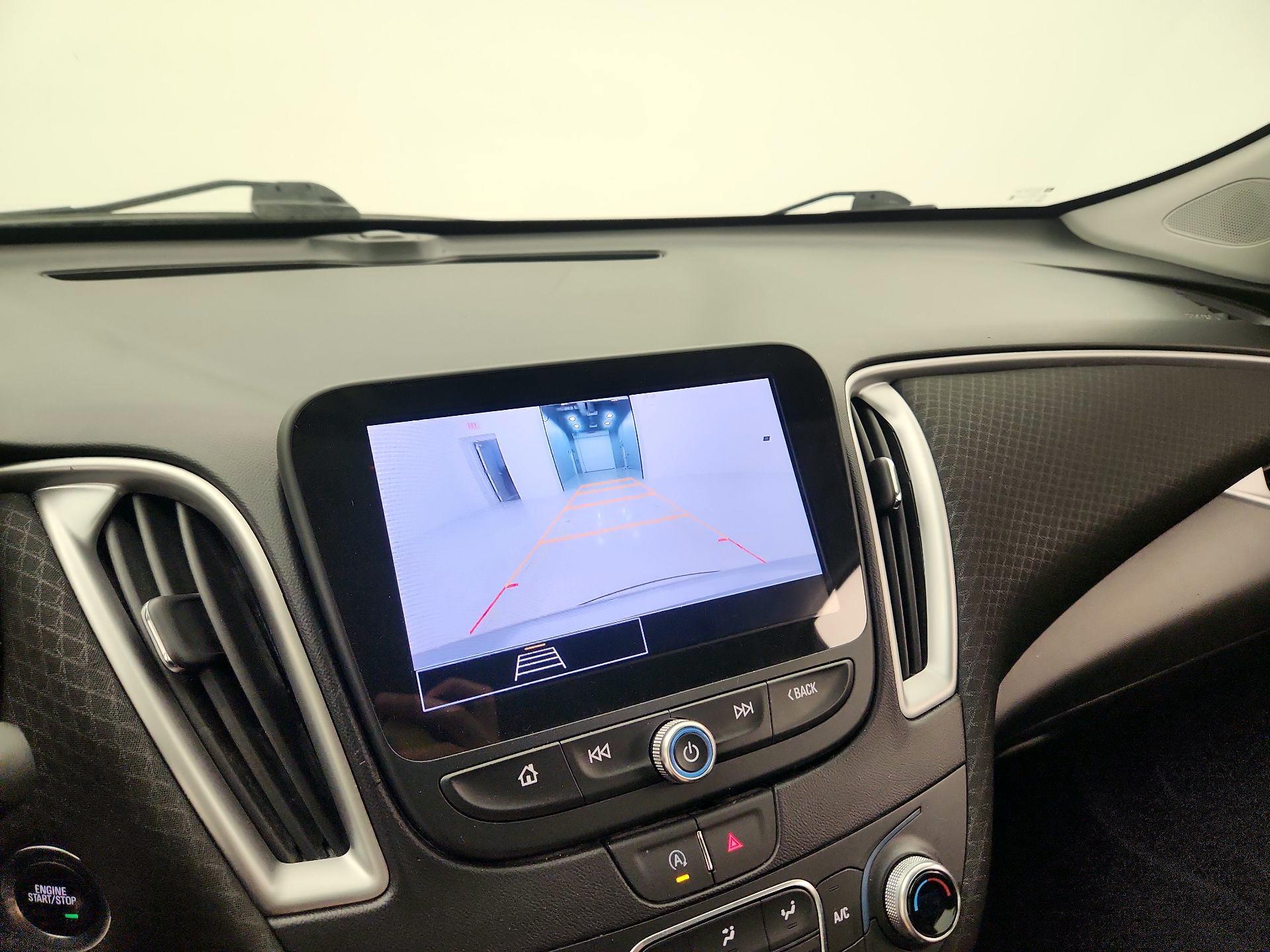 Thumbnail: 2023 Chevrolet Malibu - 14