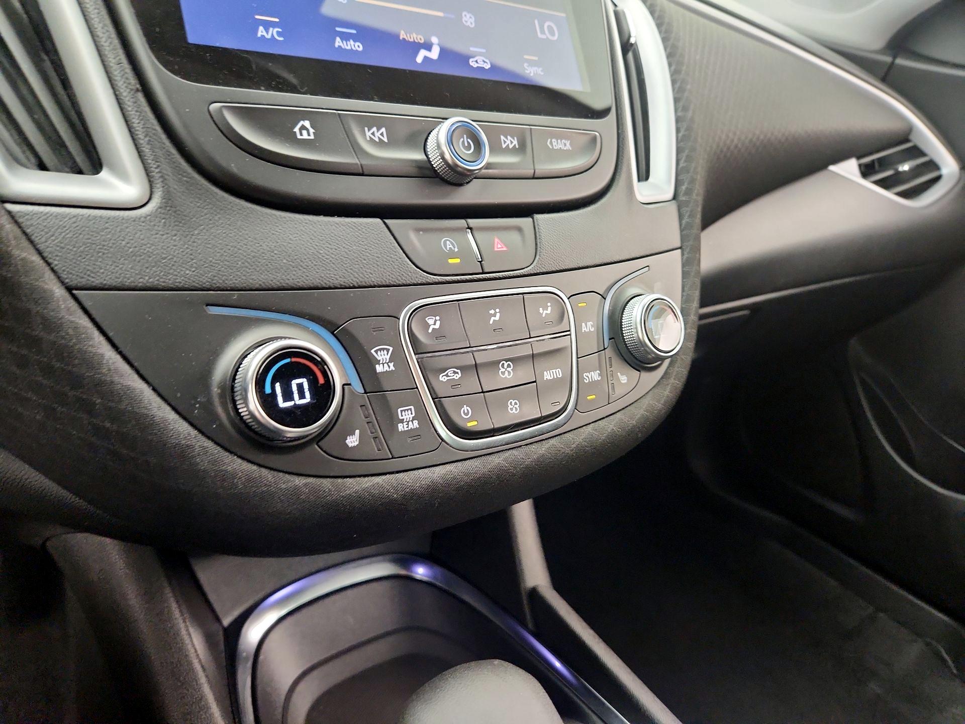 Thumbnail: 2023 Chevrolet Malibu - 16