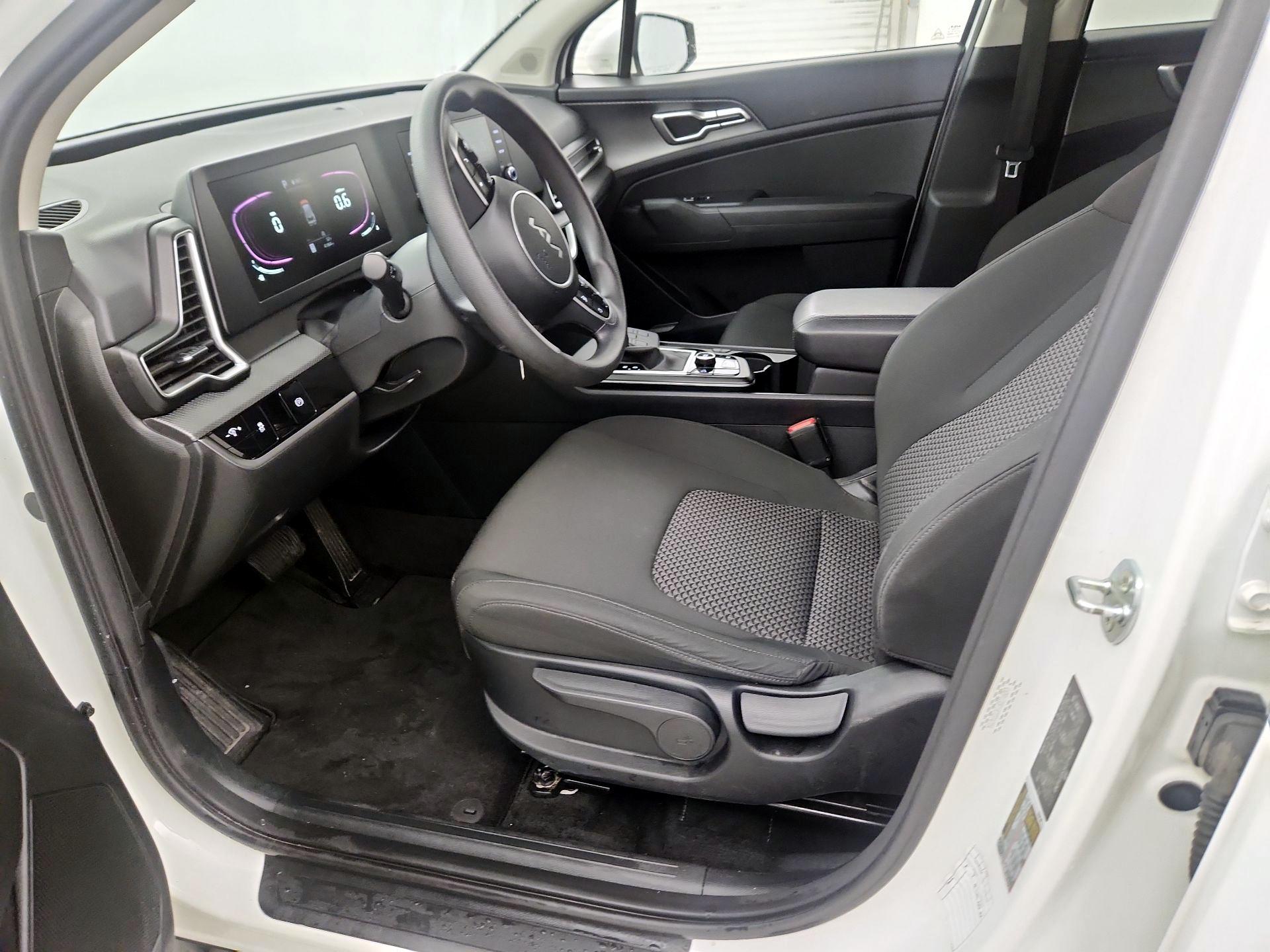 Thumbnail: 2024 Kia Sportage - 9