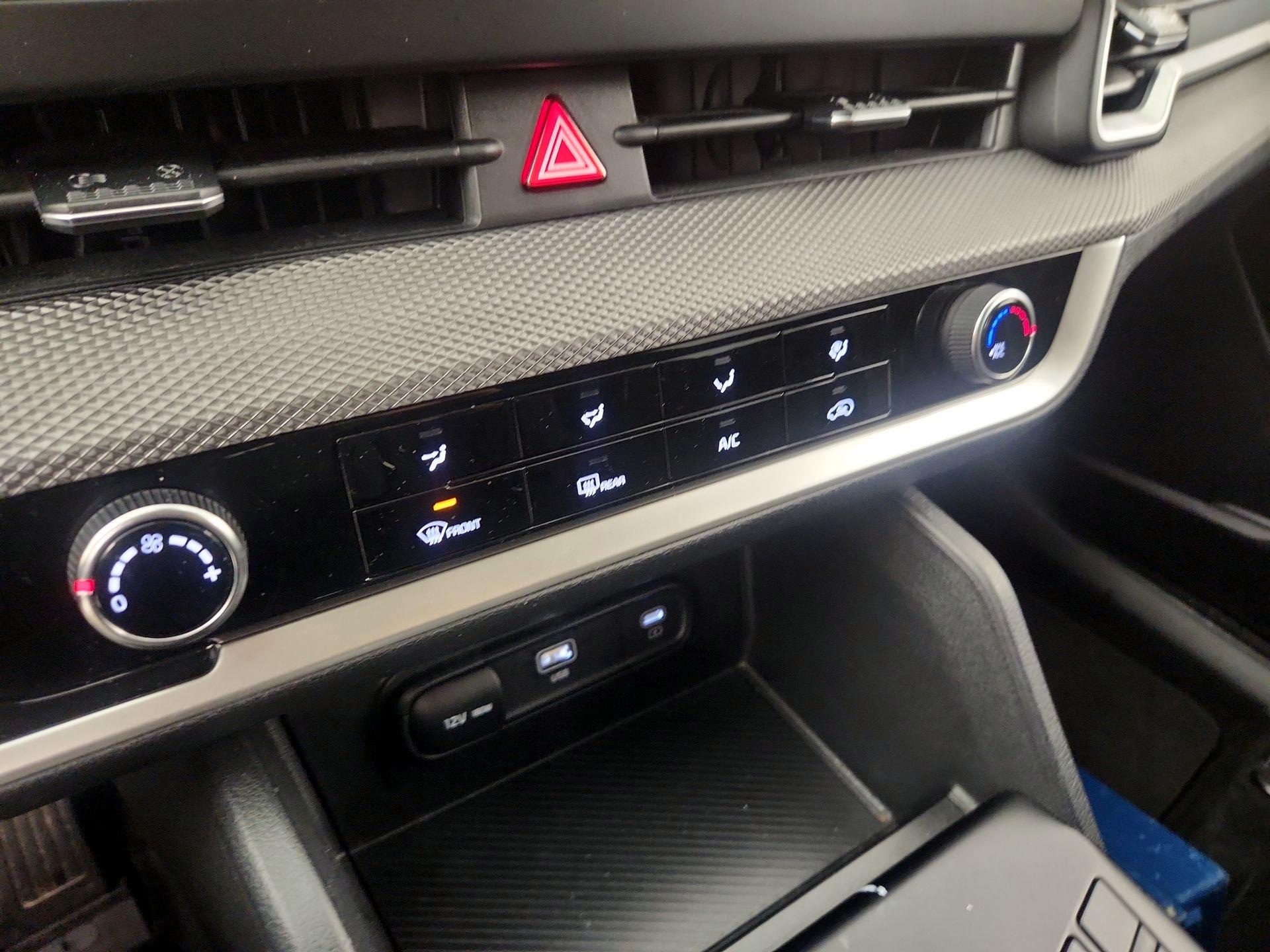 Thumbnail: 2024 Kia Sportage - 14