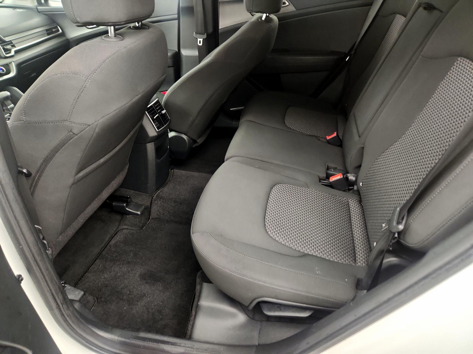 Thumbnail: 2024 Kia Sportage - 17