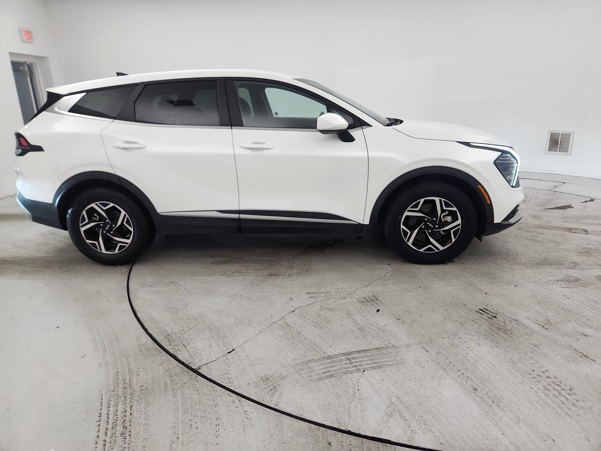 Thumbnail: 2024 Kia Sportage - 4