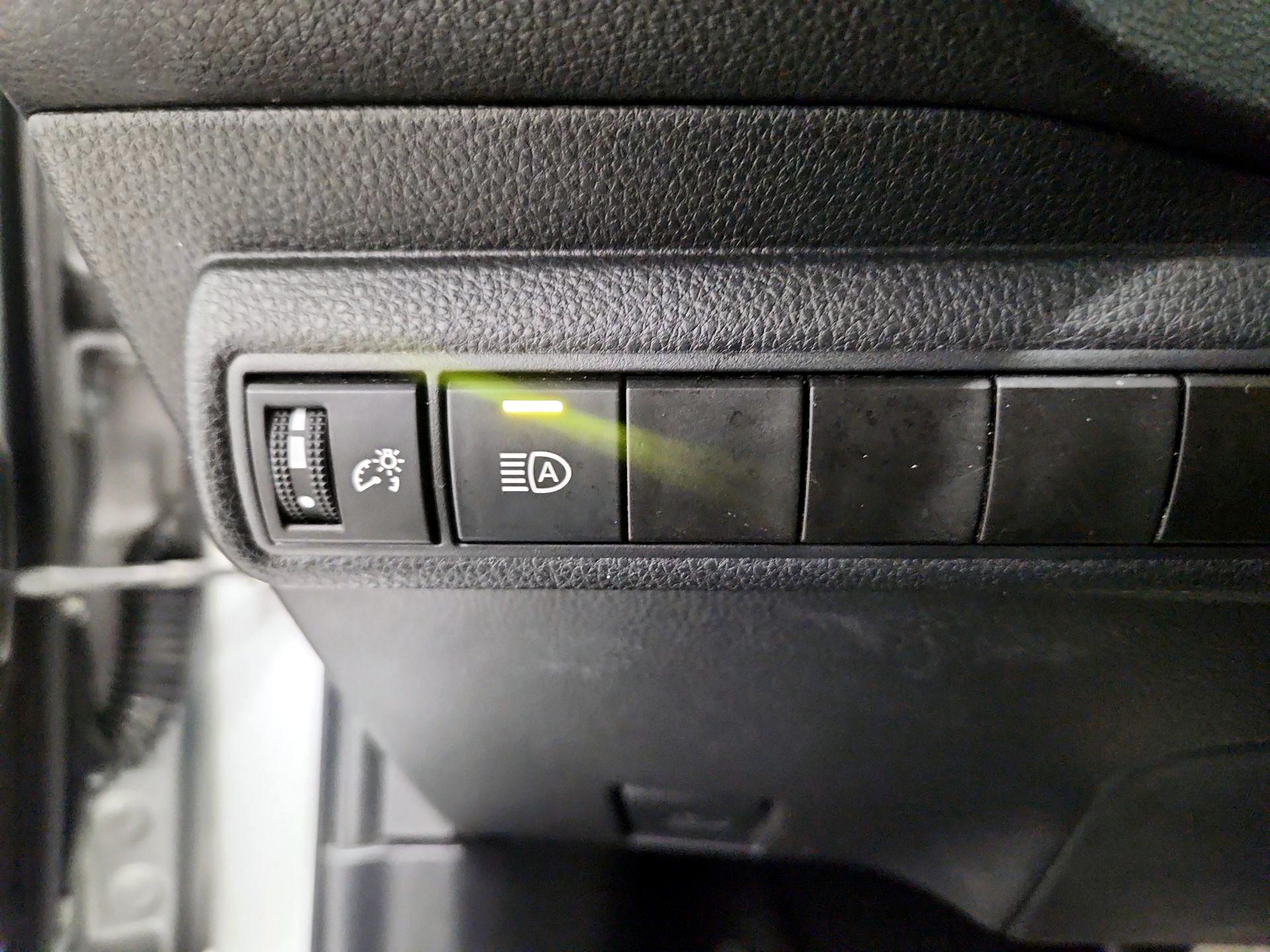 Thumbnail: 2024 Toyota Corolla - 13