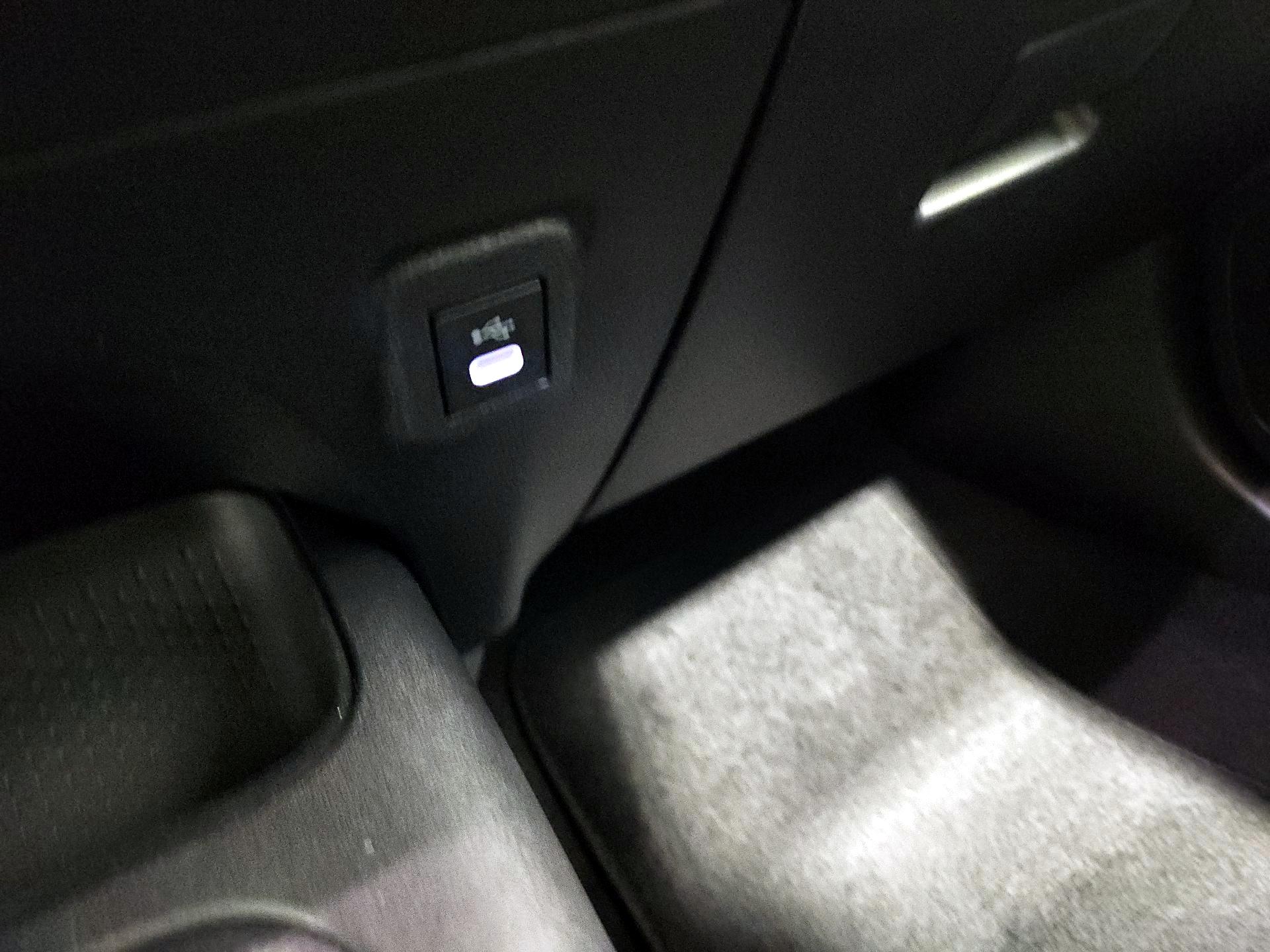 Thumbnail: 2024 Toyota Corolla - 18