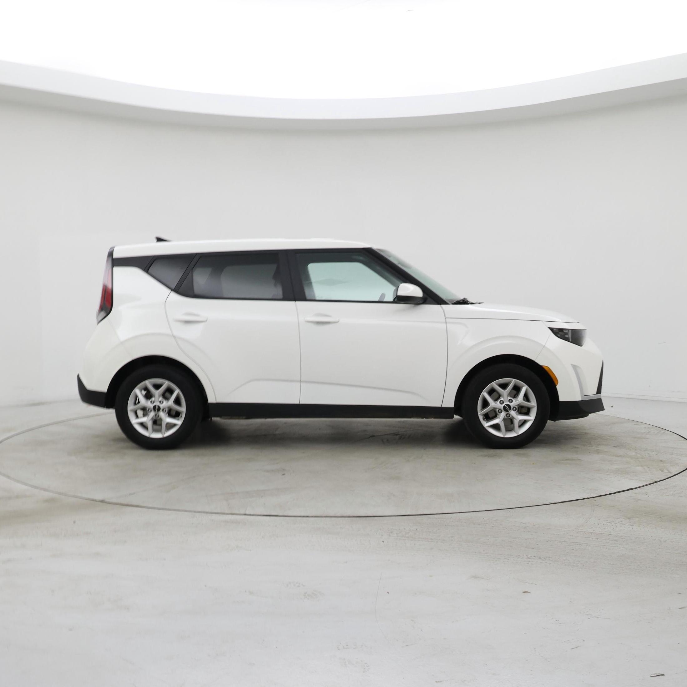 Thumbnail: 2024 Kia Soul - 7