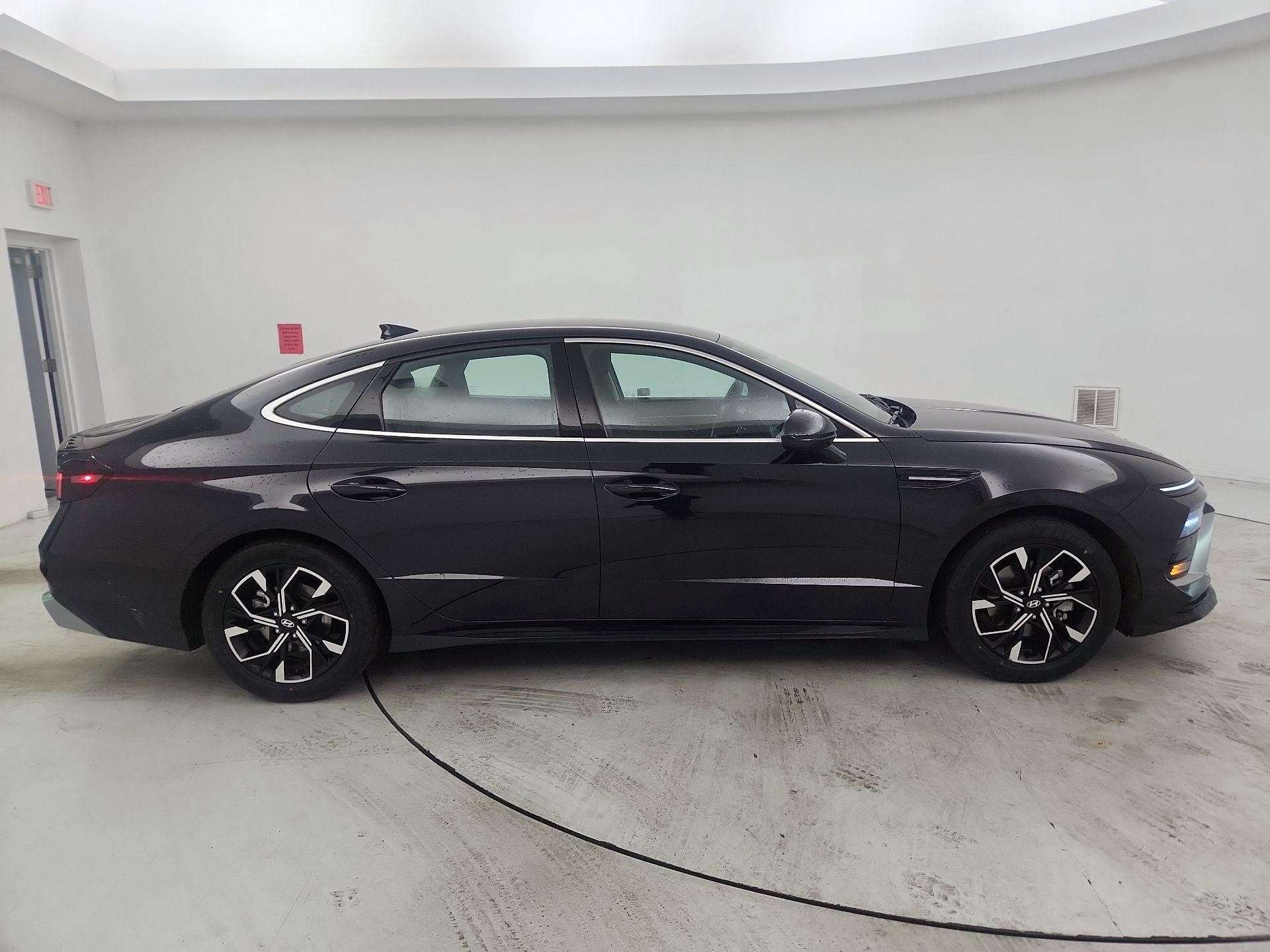 Thumbnail: 2024 Hyundai Sonata - 4