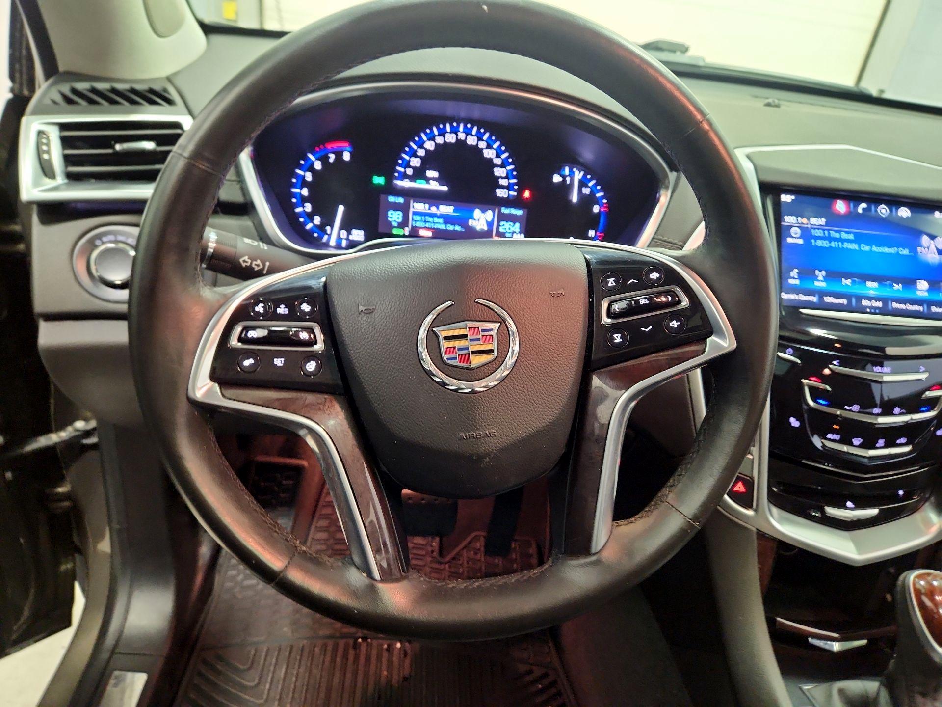 Thumbnail: 2015 Cadillac SRX - 10