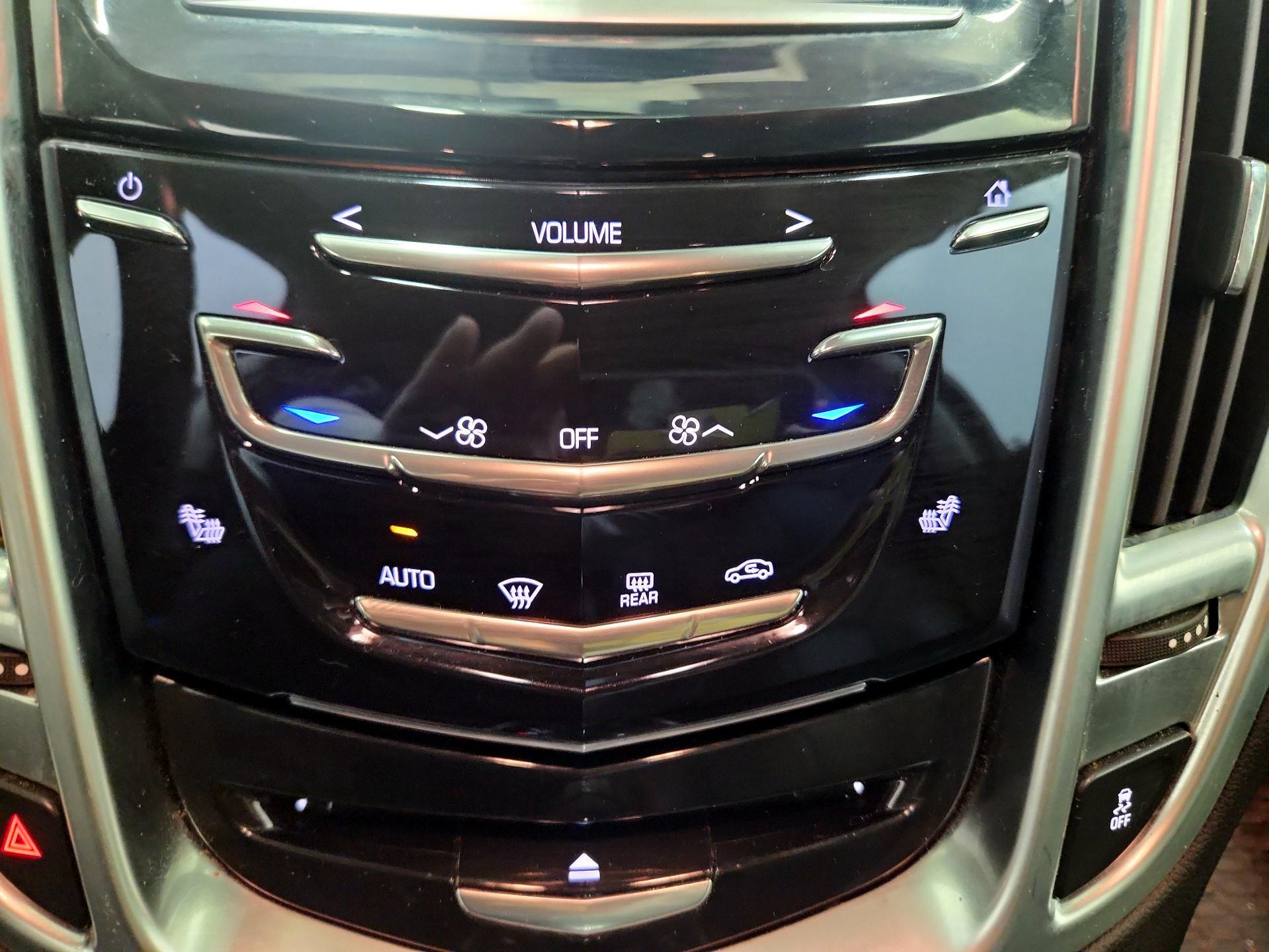 Thumbnail: 2015 Cadillac SRX - 17