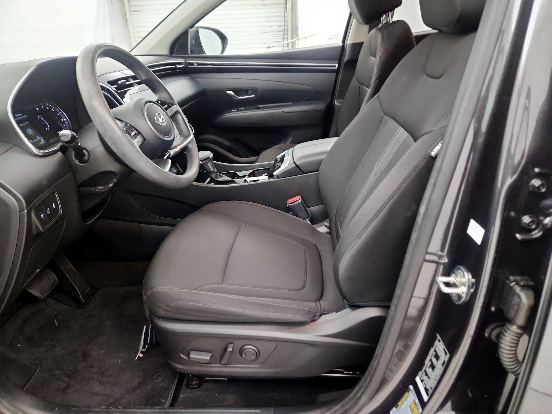 Thumbnail: 2023 Hyundai Tucson - 9