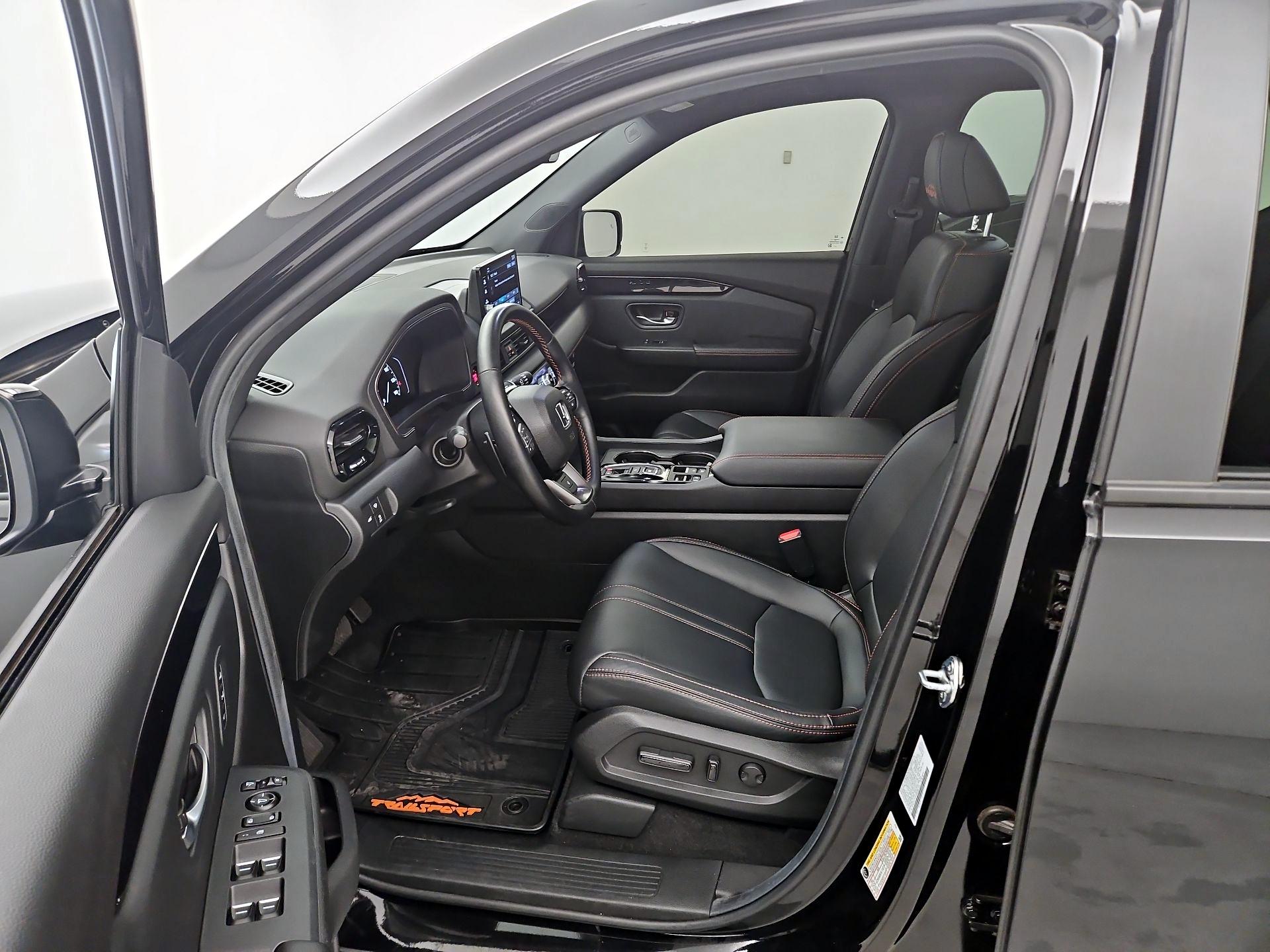 Thumbnail: 2025 Honda Pilot - 11