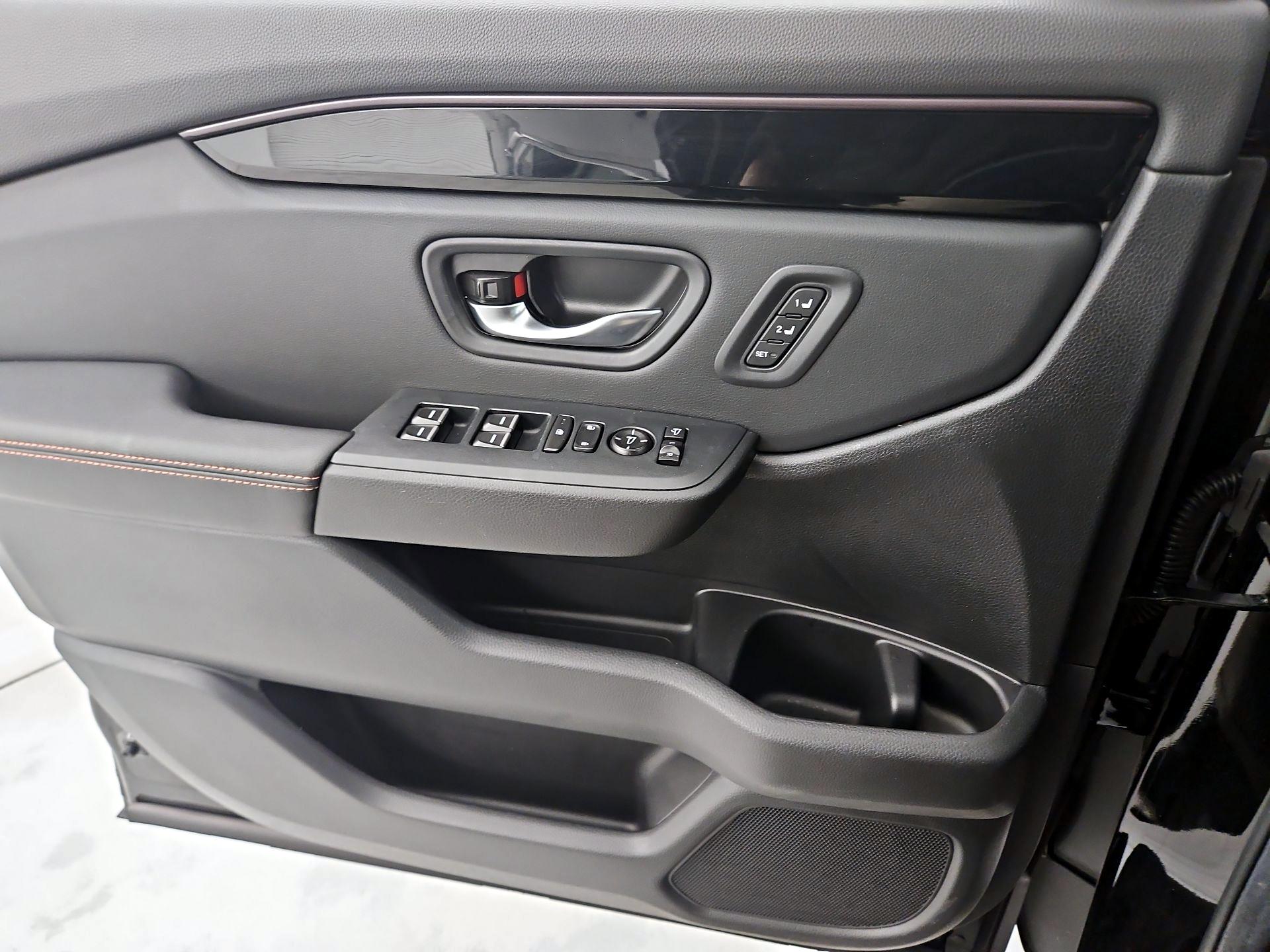 Thumbnail: 2025 Honda Pilot - 12