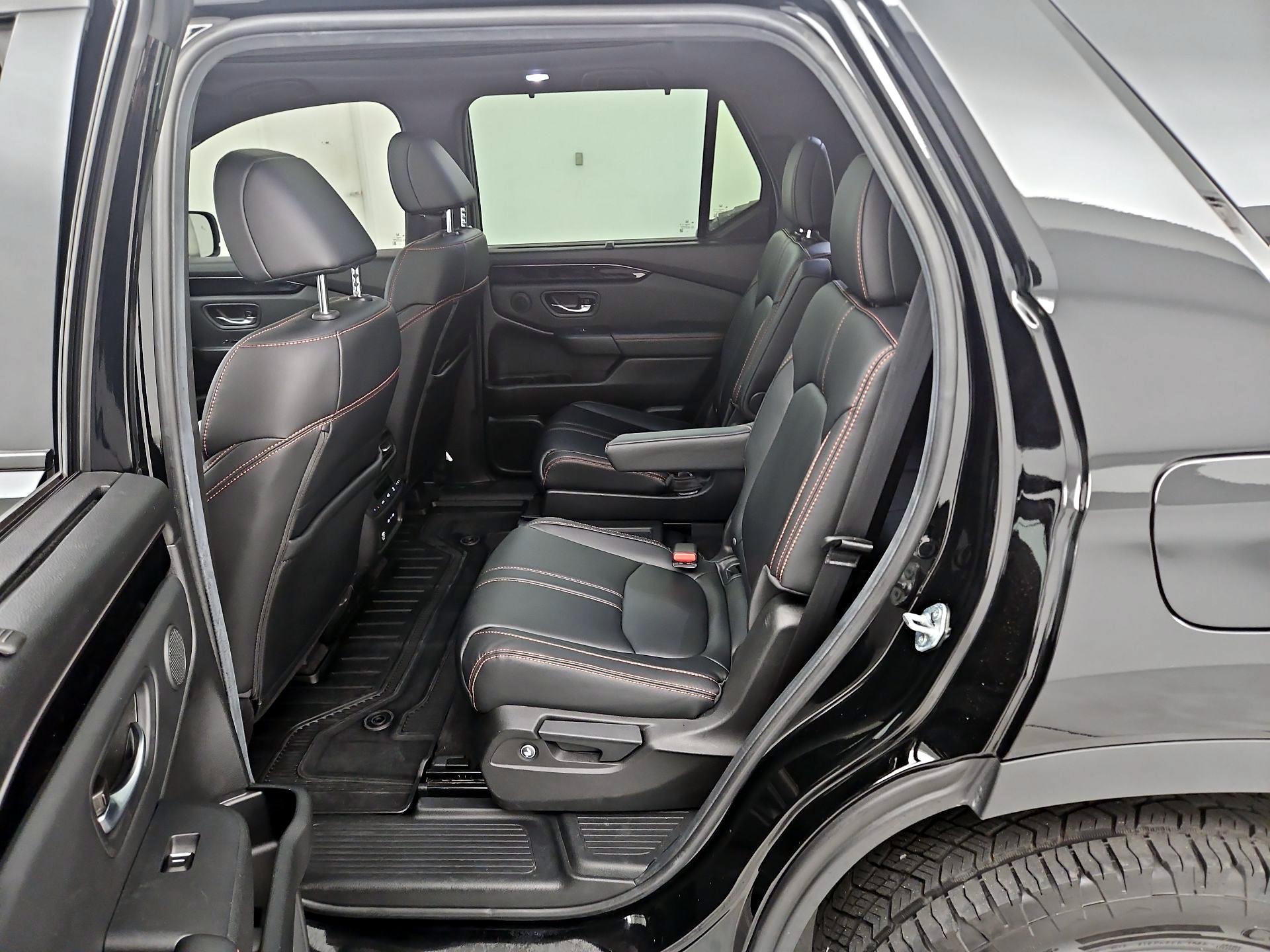 Thumbnail: 2025 Honda Pilot - 20