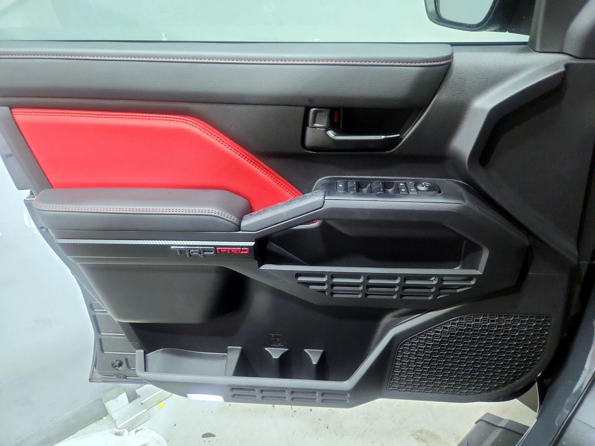 Thumbnail: 2025 Toyota Tacoma - 12