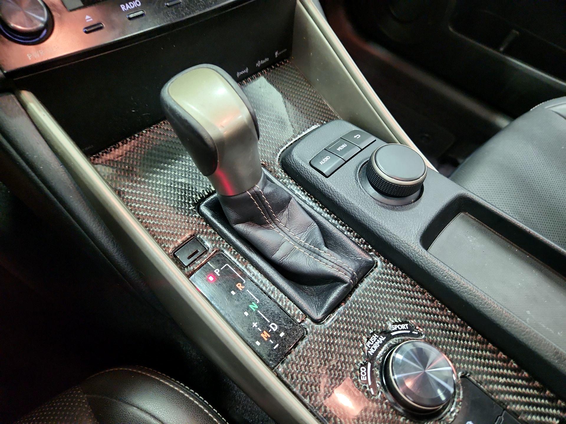 Thumbnail: 2014 Lexus IS - 17