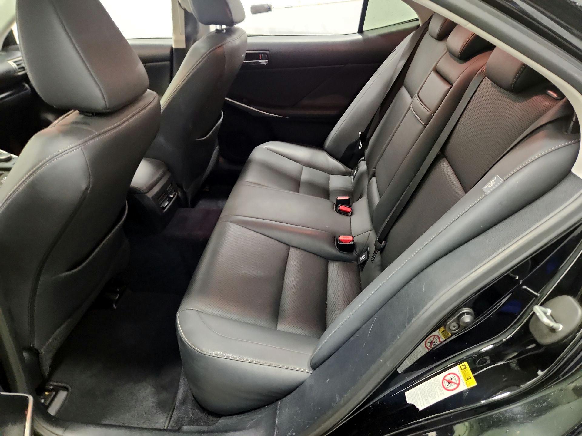 Thumbnail: 2014 Lexus IS - 20