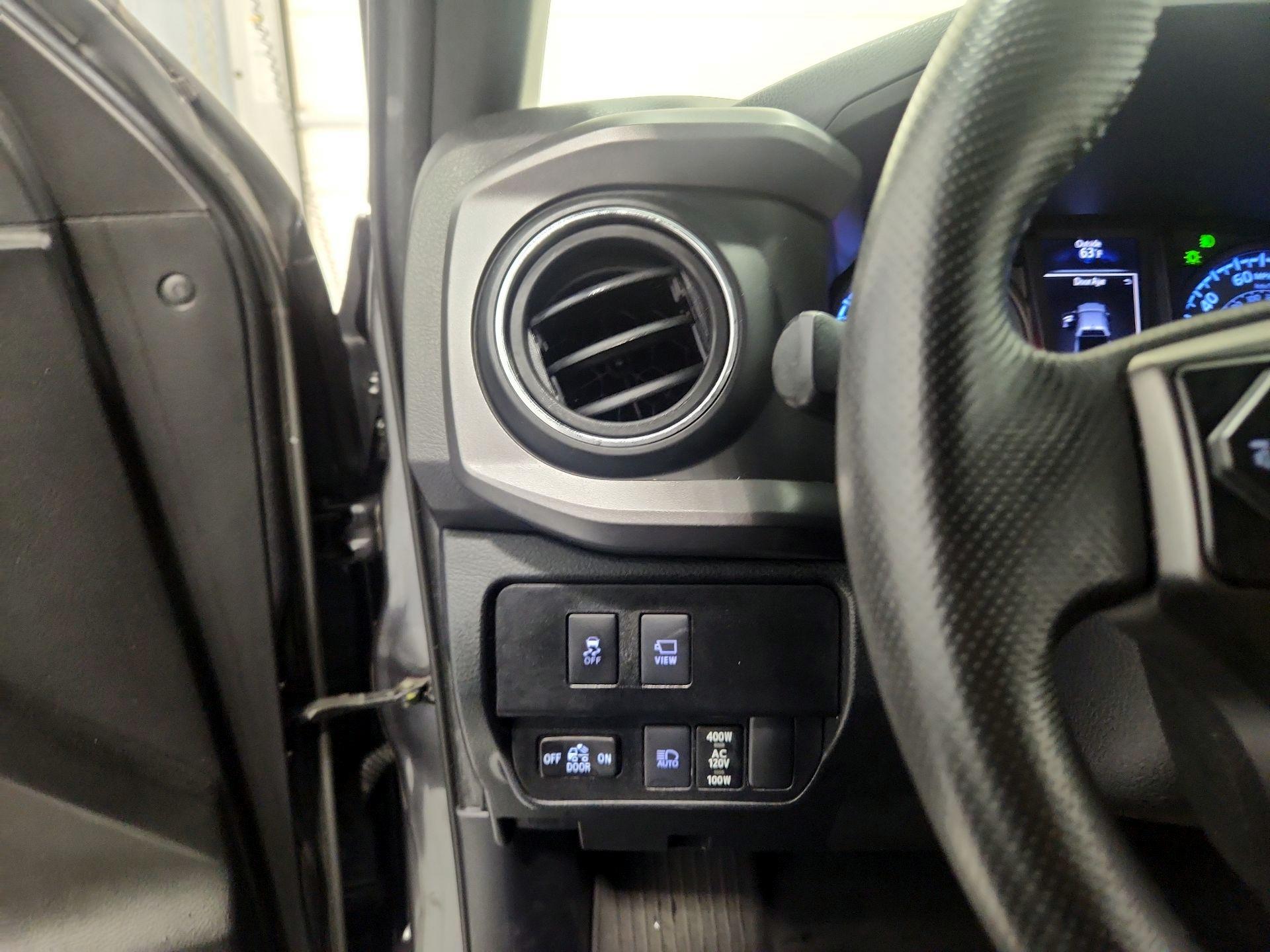 Thumbnail: 2021 Toyota Tacoma - 13