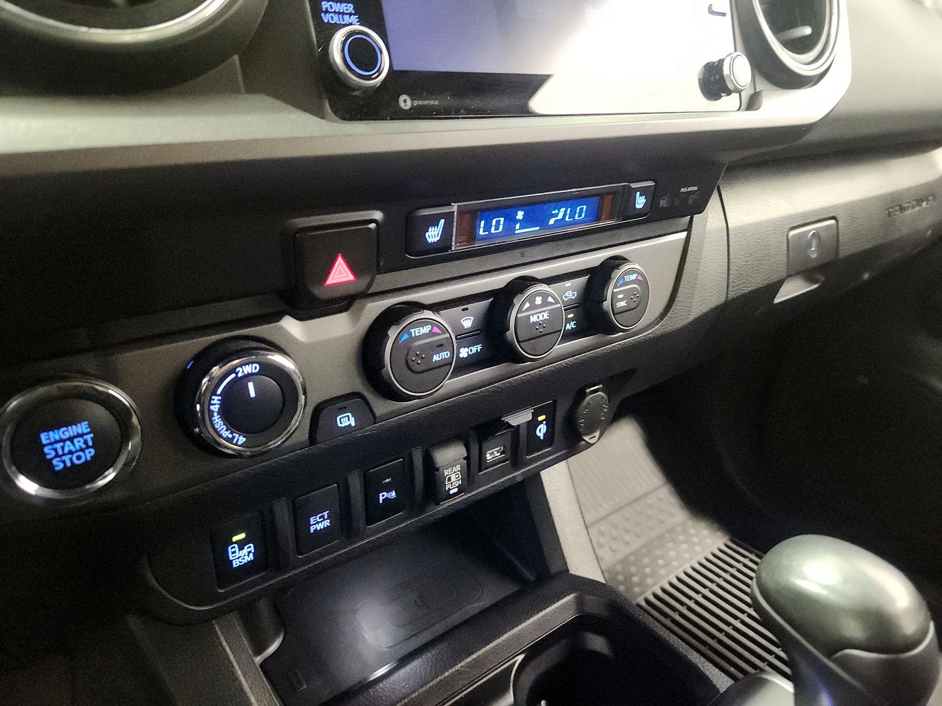 Thumbnail: 2021 Toyota Tacoma - 17