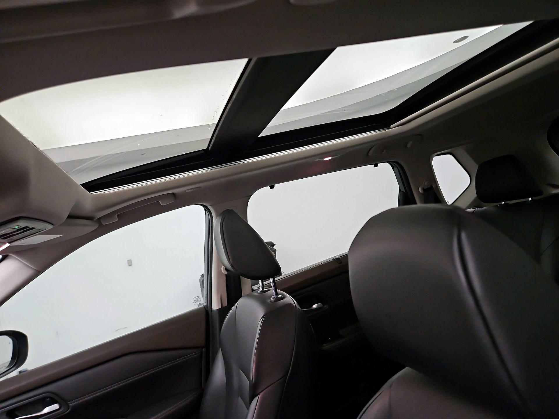 Thumbnail: 2023 Nissan Rogue - 19