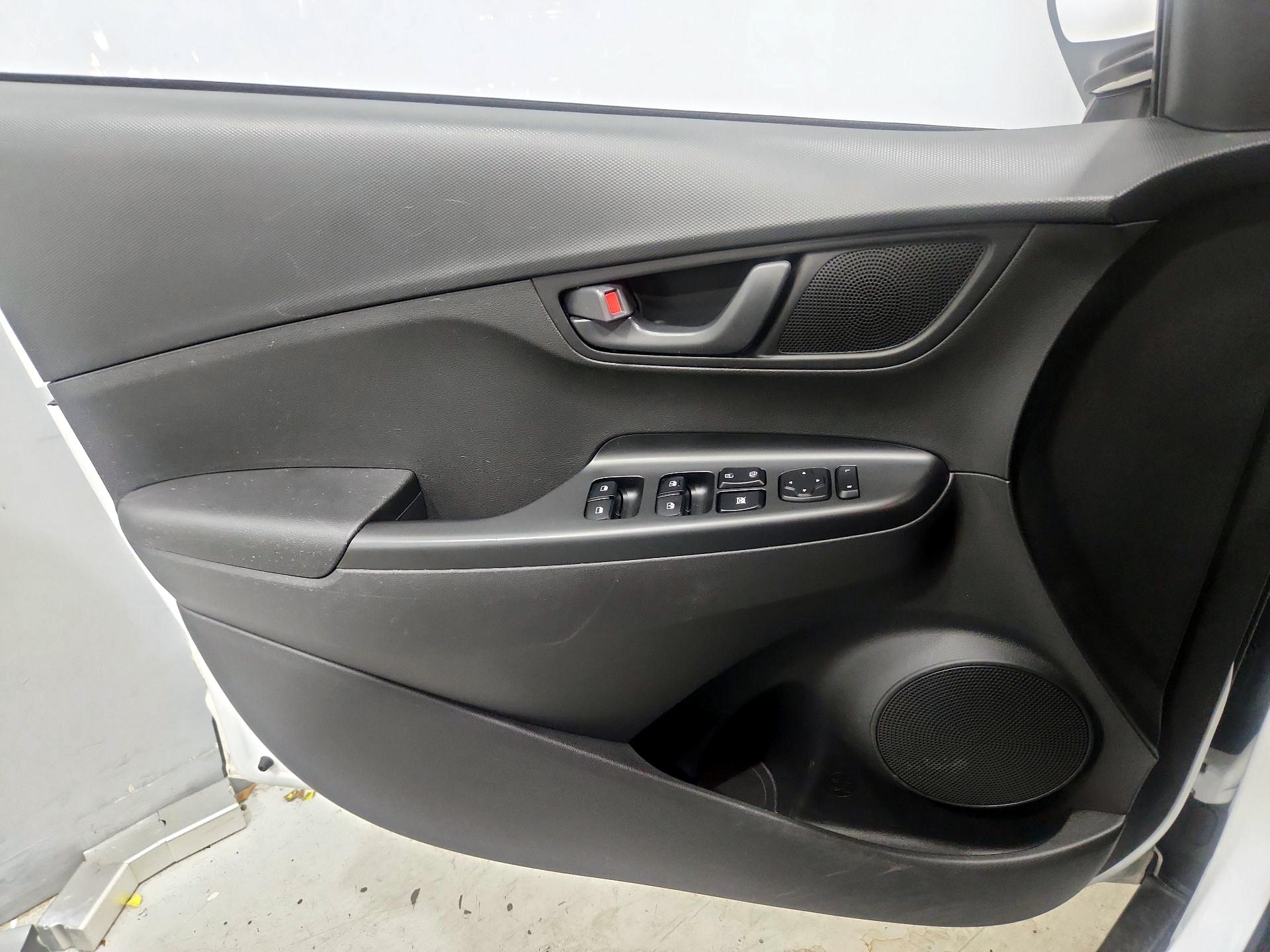 Thumbnail: 2023 Hyundai Kona - 12