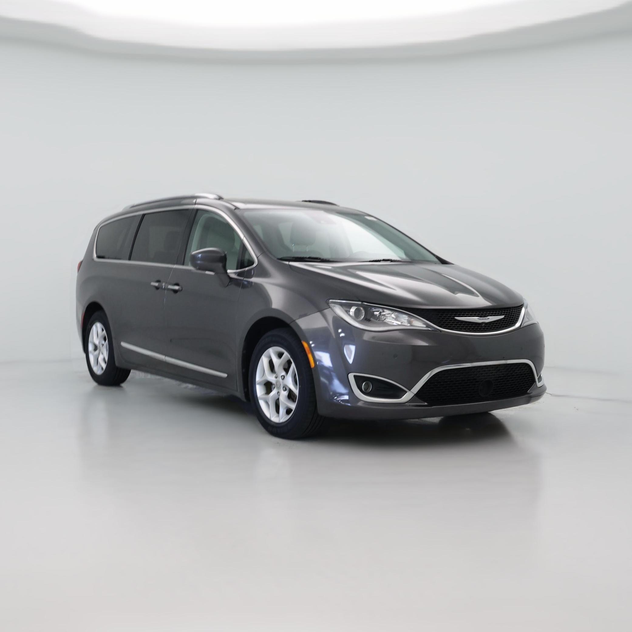 Thumbnail: 2017 Chrysler Pacifica - 1
