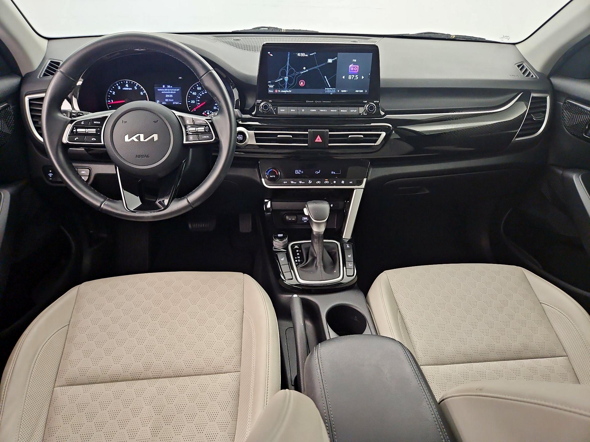 Thumbnail: 2022 Kia Seltos - 9