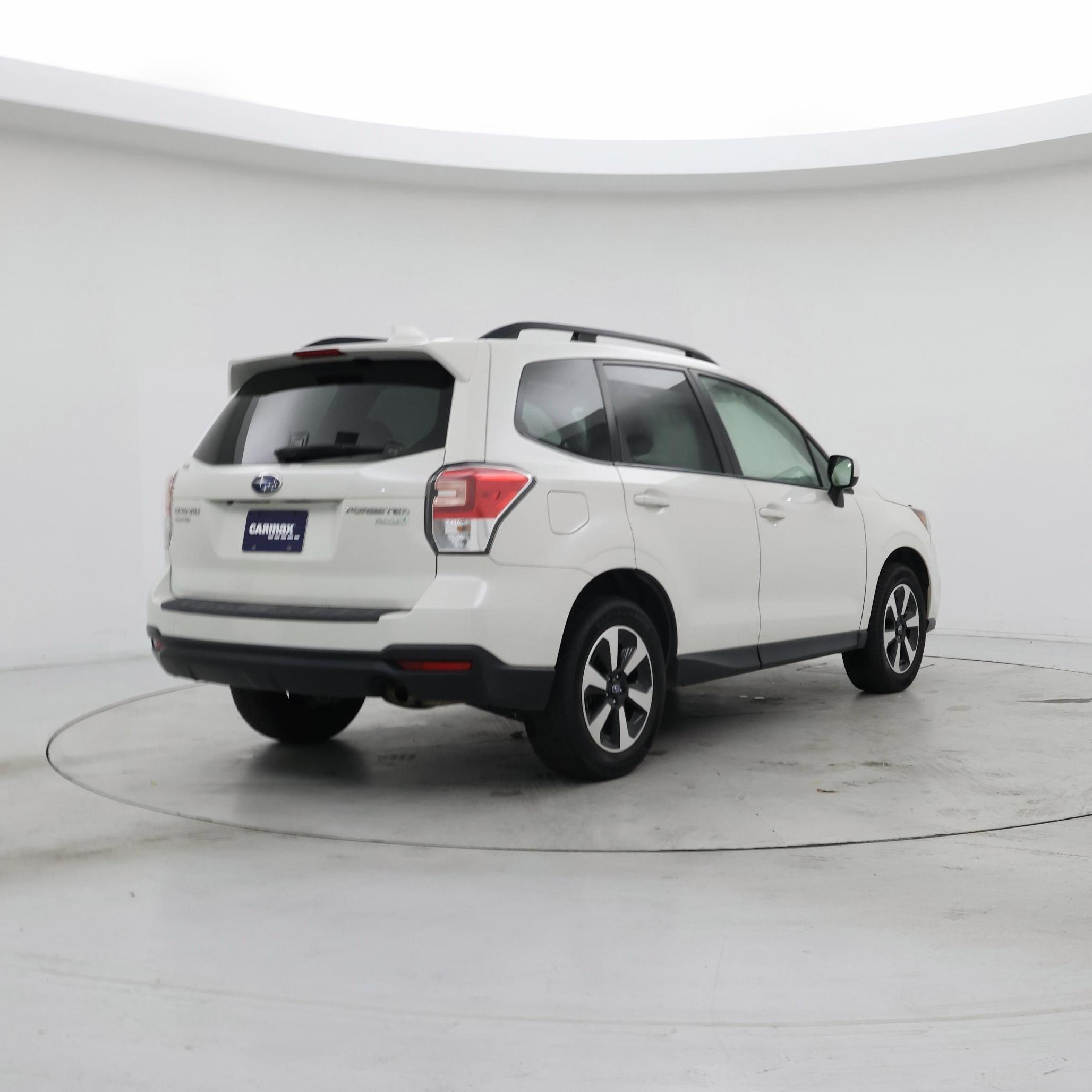 Thumbnail: 2017 Subaru Forester - 8