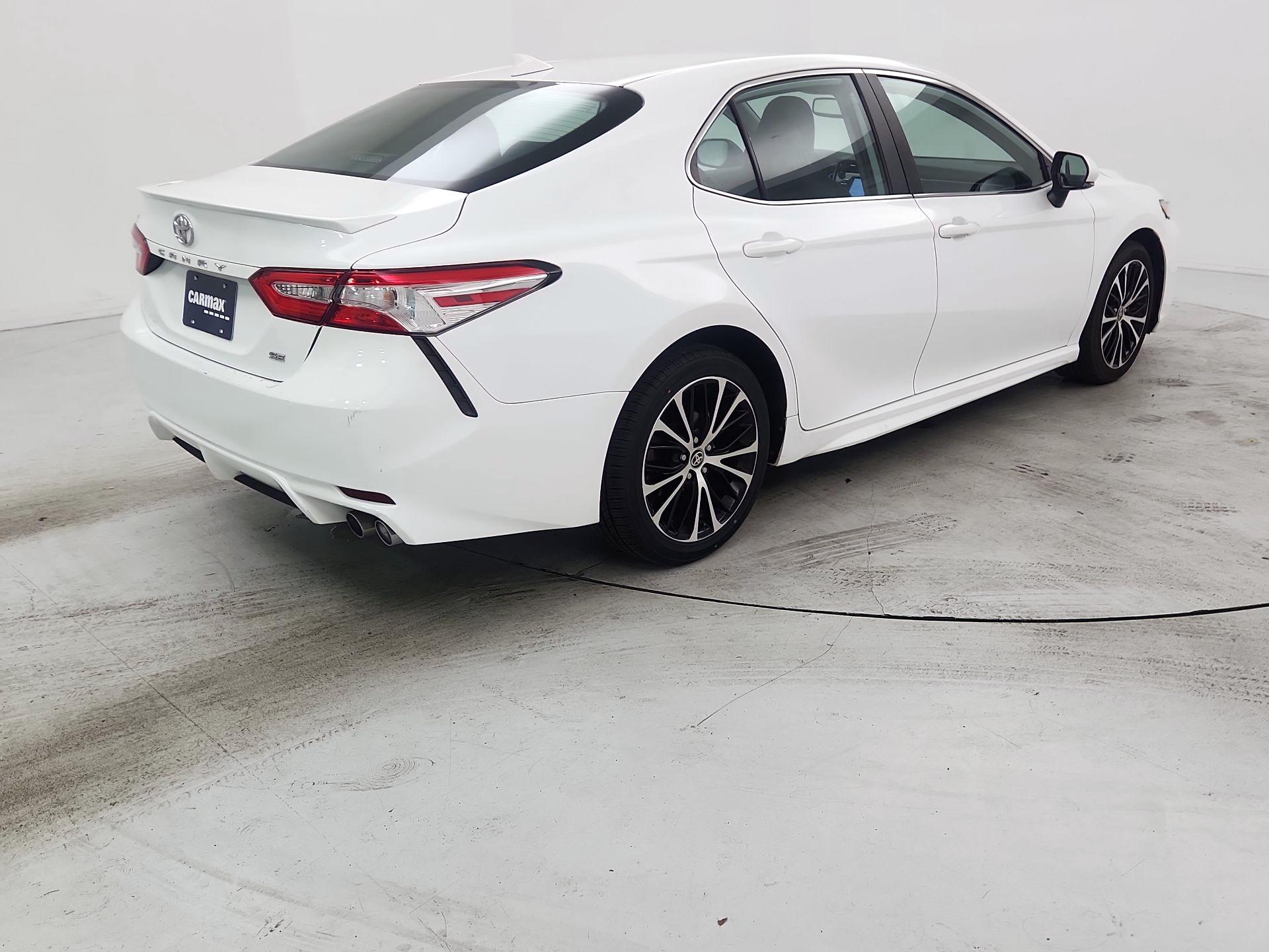 Thumbnail: 2020 Toyota Camry - 5