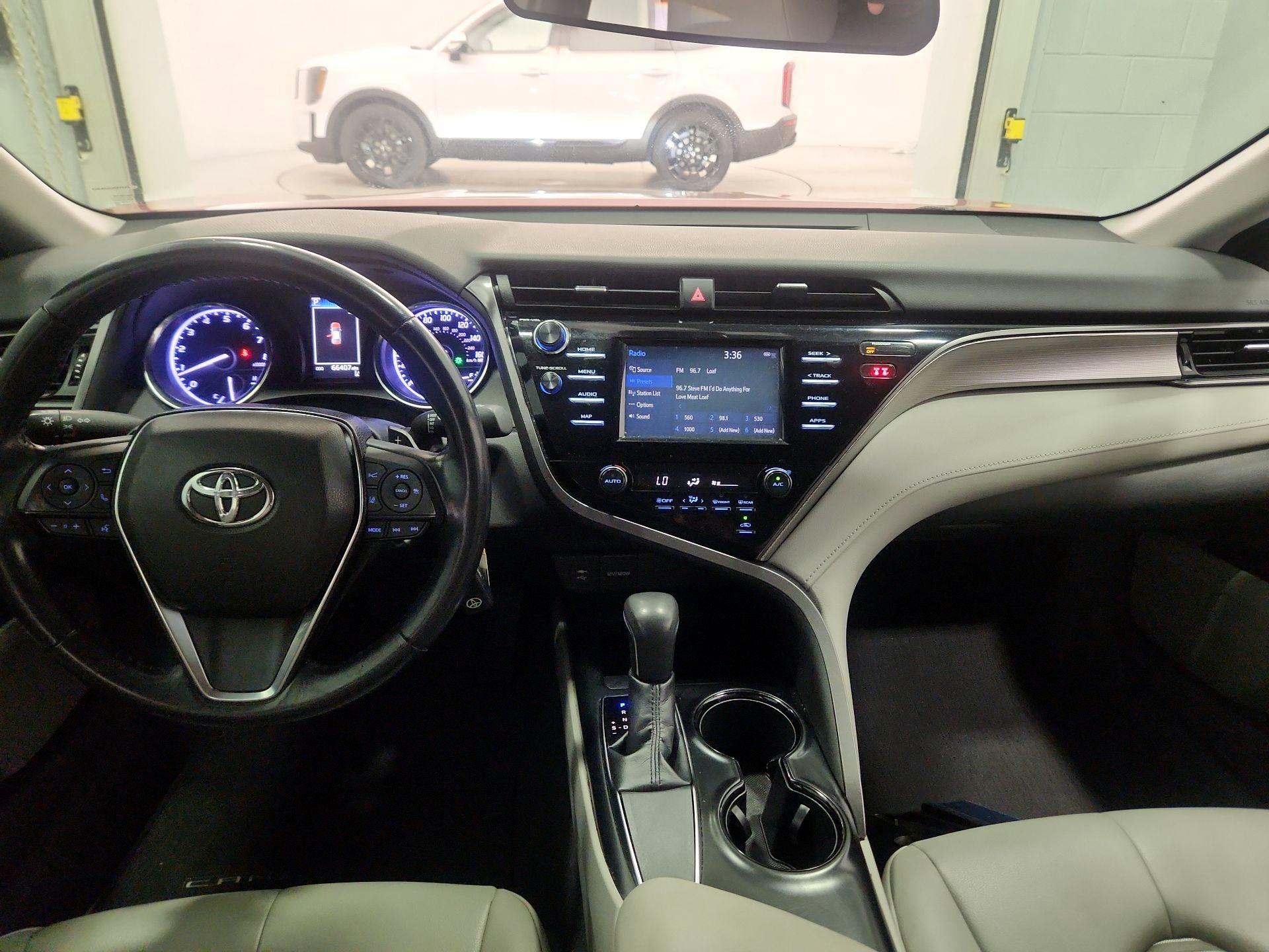 Thumbnail: 2019 Toyota Camry - 9