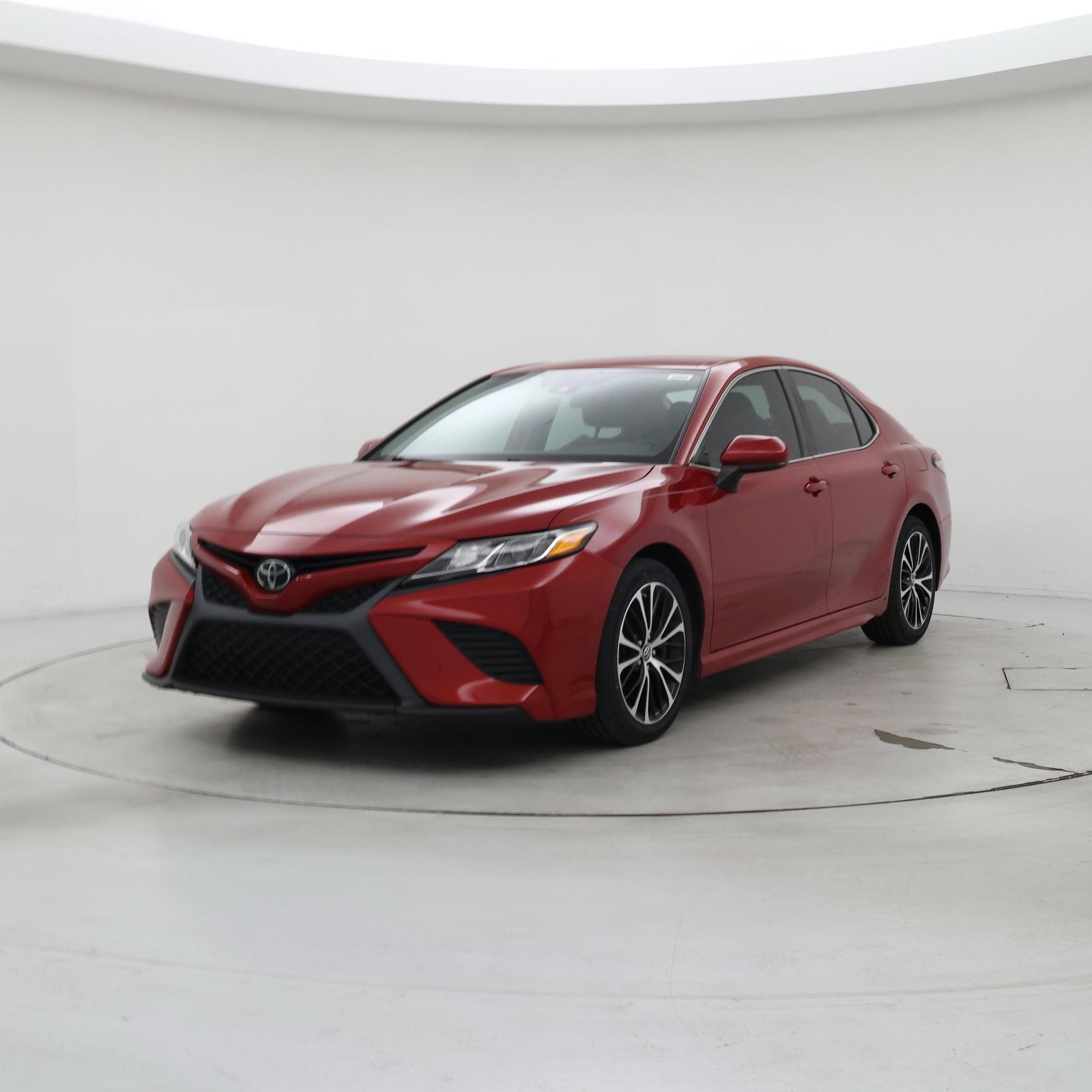 Thumbnail: 2019 Toyota Camry - 4