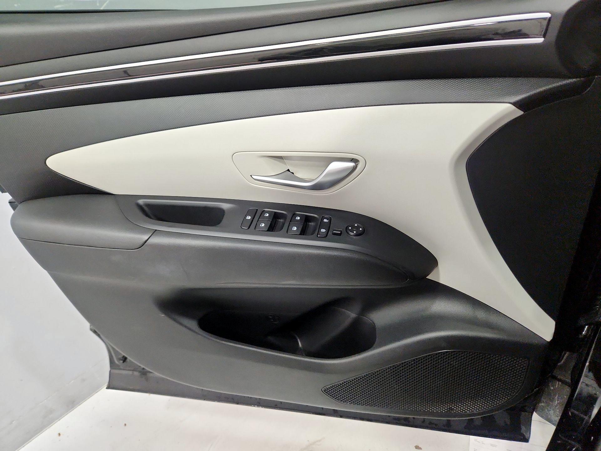 Thumbnail: 2023 Hyundai Tucson - 12